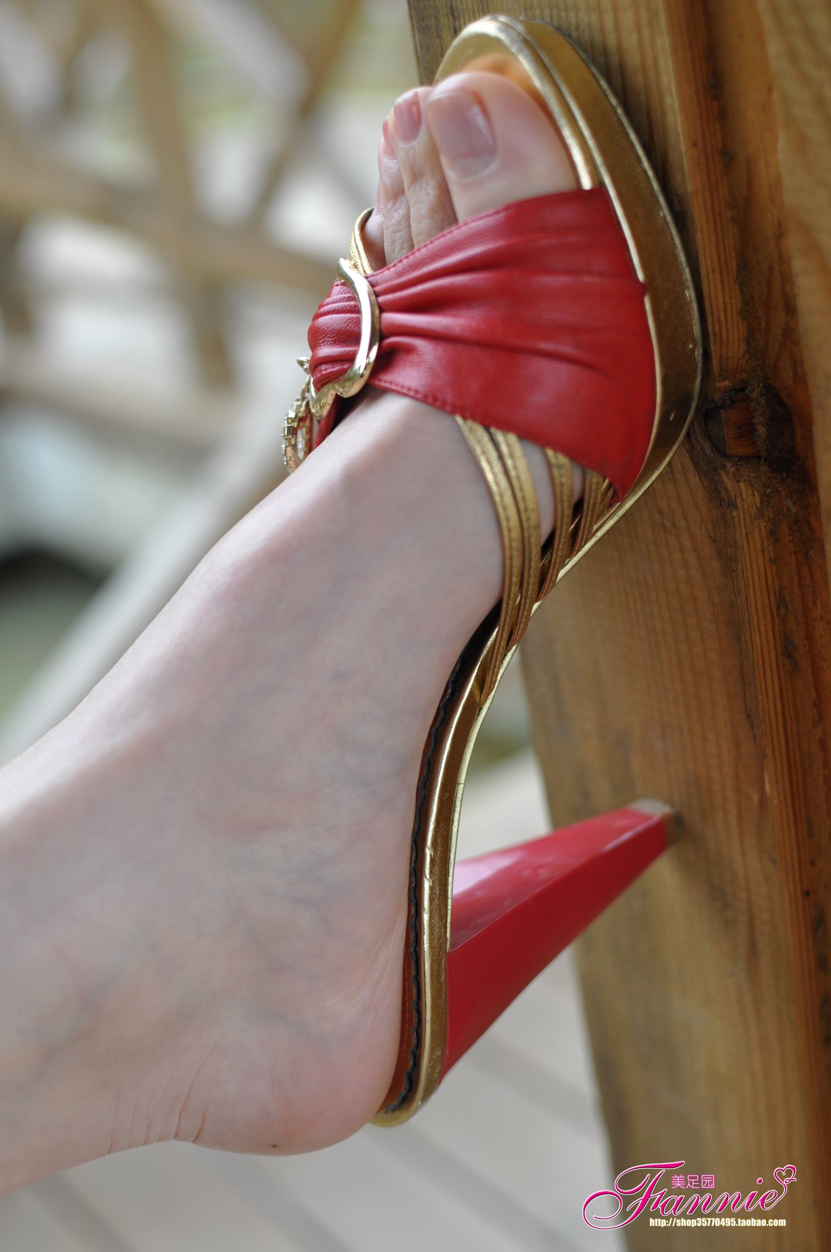 图片[32]-Fannie芬妮每足园 No.528 休闲时光 红凉拖[69P] – 速更版-美库