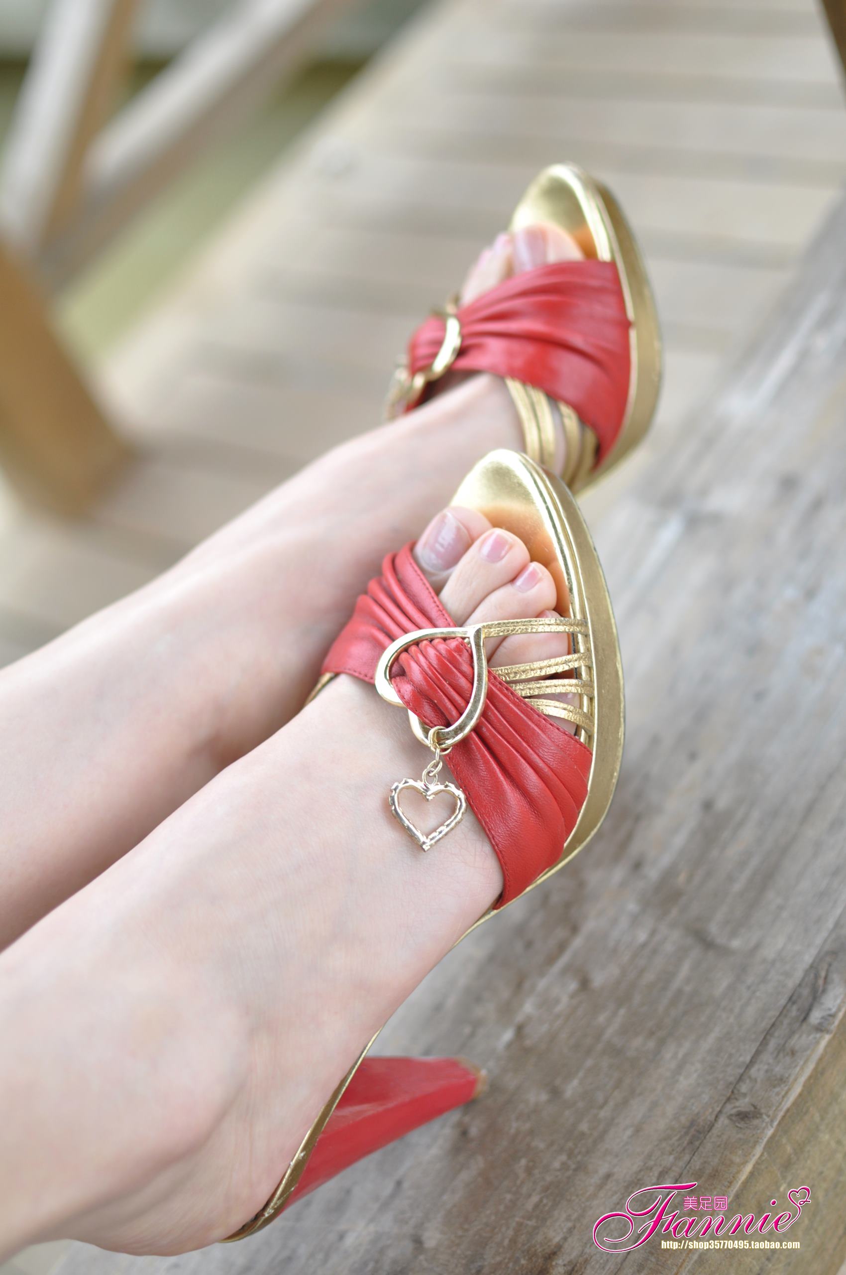 图片[55]-Fannie芬妮每足园 No.528 休闲时光 红凉拖[69P] – 速更版-美库