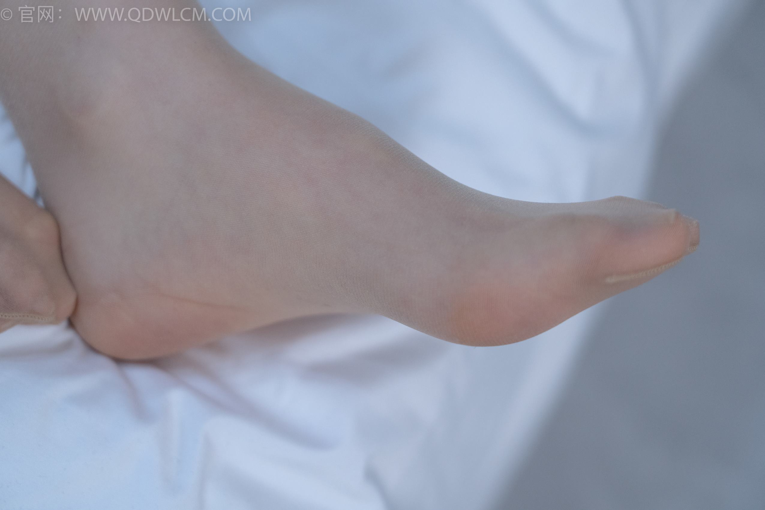 图片[142]-物恋传媒 NO.1988 川川-潇潇的冷雨[150P] – 速更版-美库