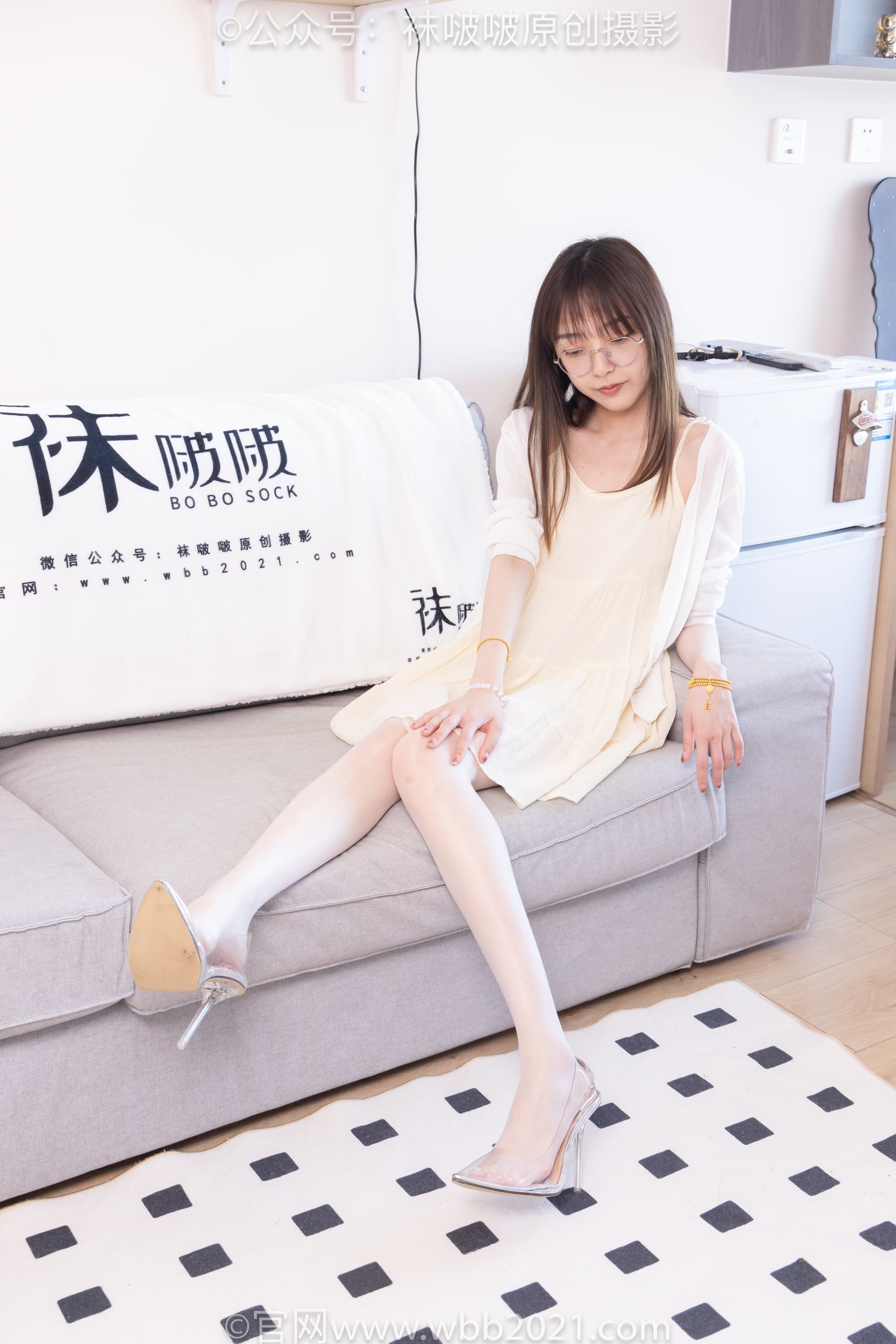 图片[32]-[BoBoSocks袜啵啵]NO.391 稚予-两双高跟鞋、肉丝、油亮白丝、裸足[145P] – 速更版-美库