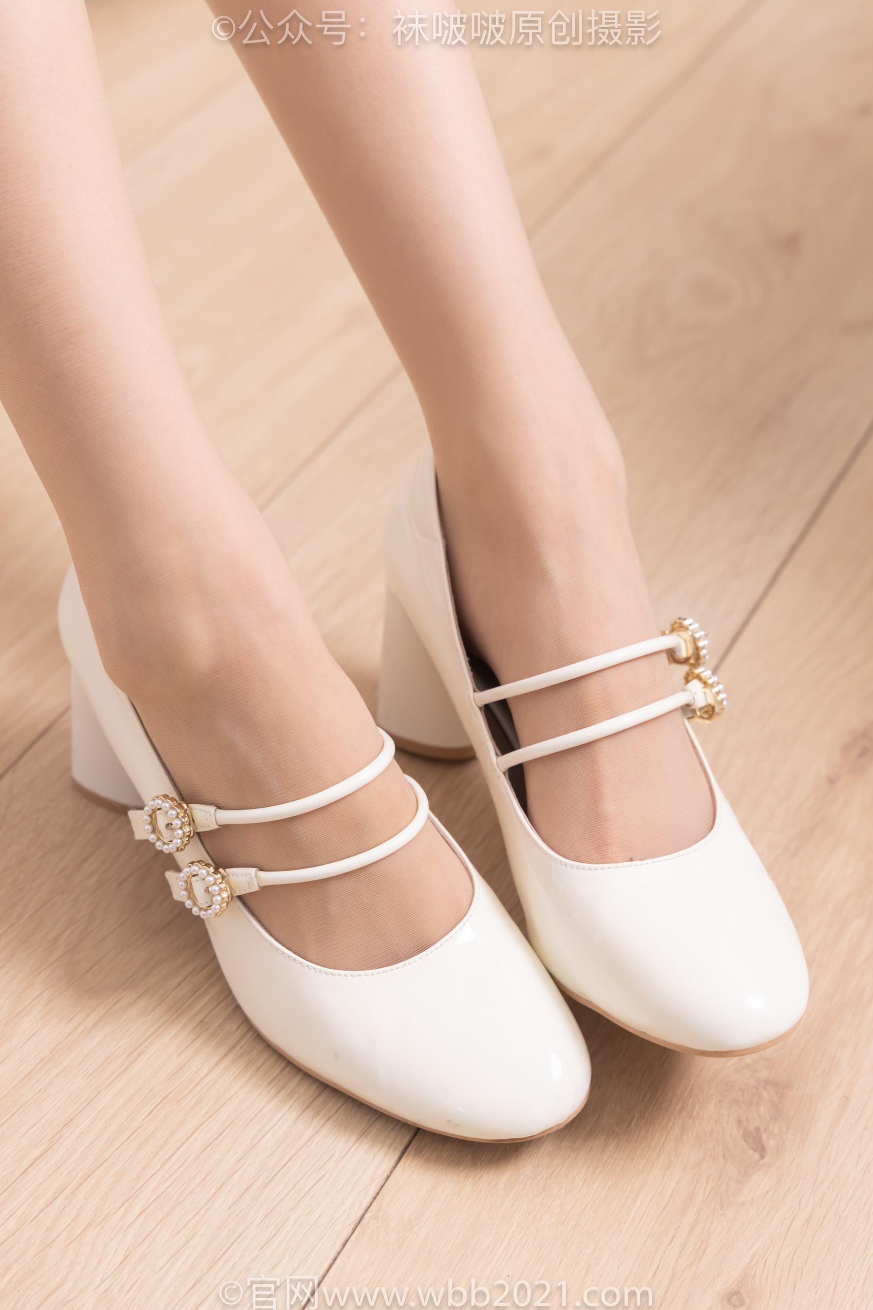 图片[124]-[BoBoSocks袜啵啵]NO.391 稚予-两双高跟鞋、肉丝、油亮白丝、裸足[145P] – 速更版-美库