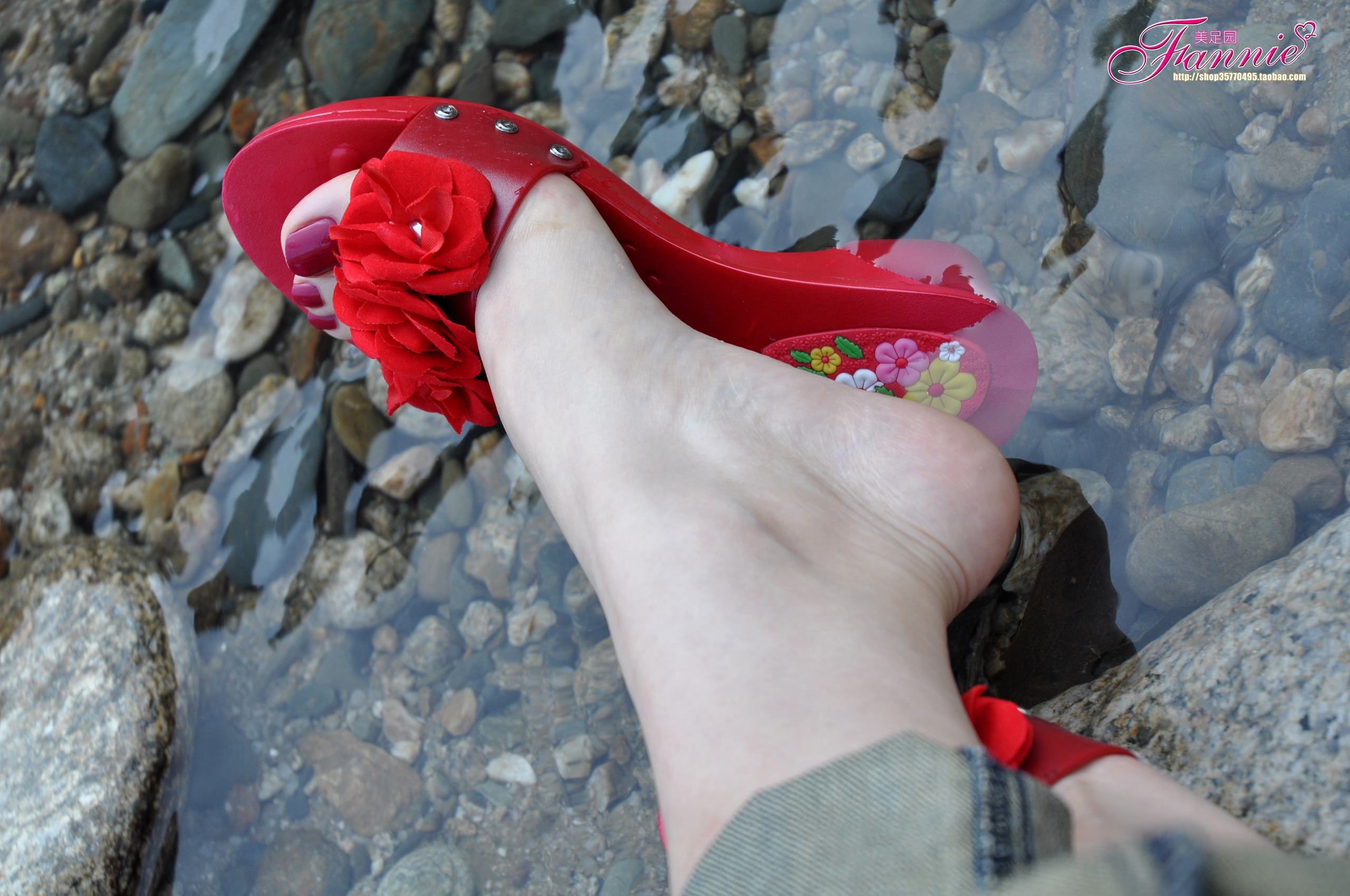 图片[18]-Fannie芬妮每足园 No.538 阳光下的水舞[39P] – 速更版-美库