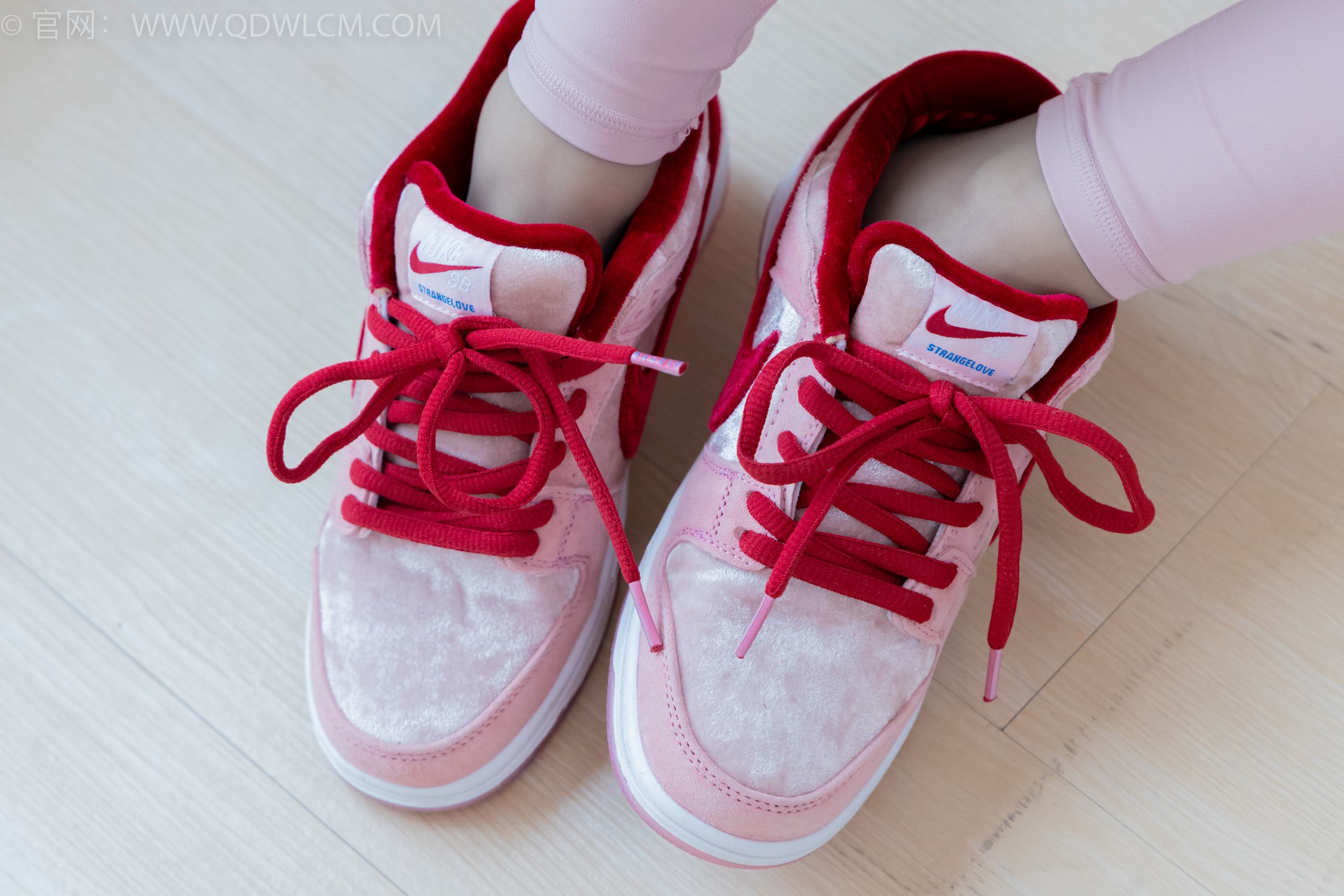 图片[31]-物恋传媒 NO.1993 闪闪-水的形状[160P] – 速更版-美库