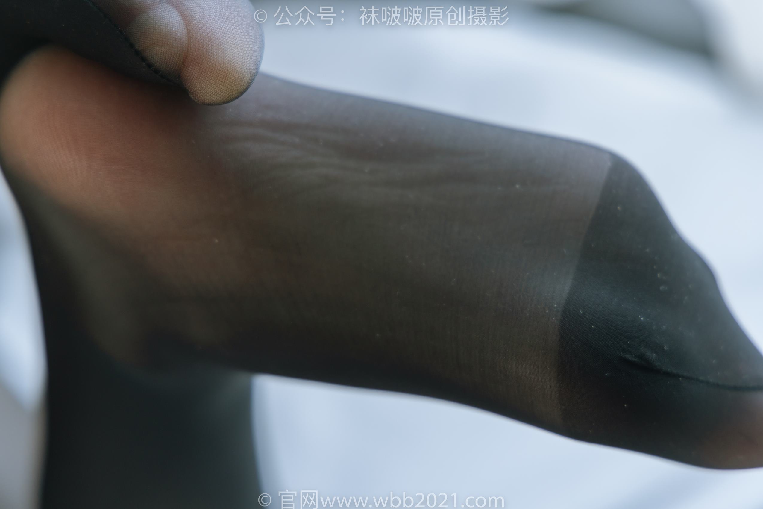 图片[11]-[BoBoSocks袜啵啵]NO.396 小甜豆-两双高跟鞋、油亮黑丝、油亮蓝丝[140P] – 速更版-美库