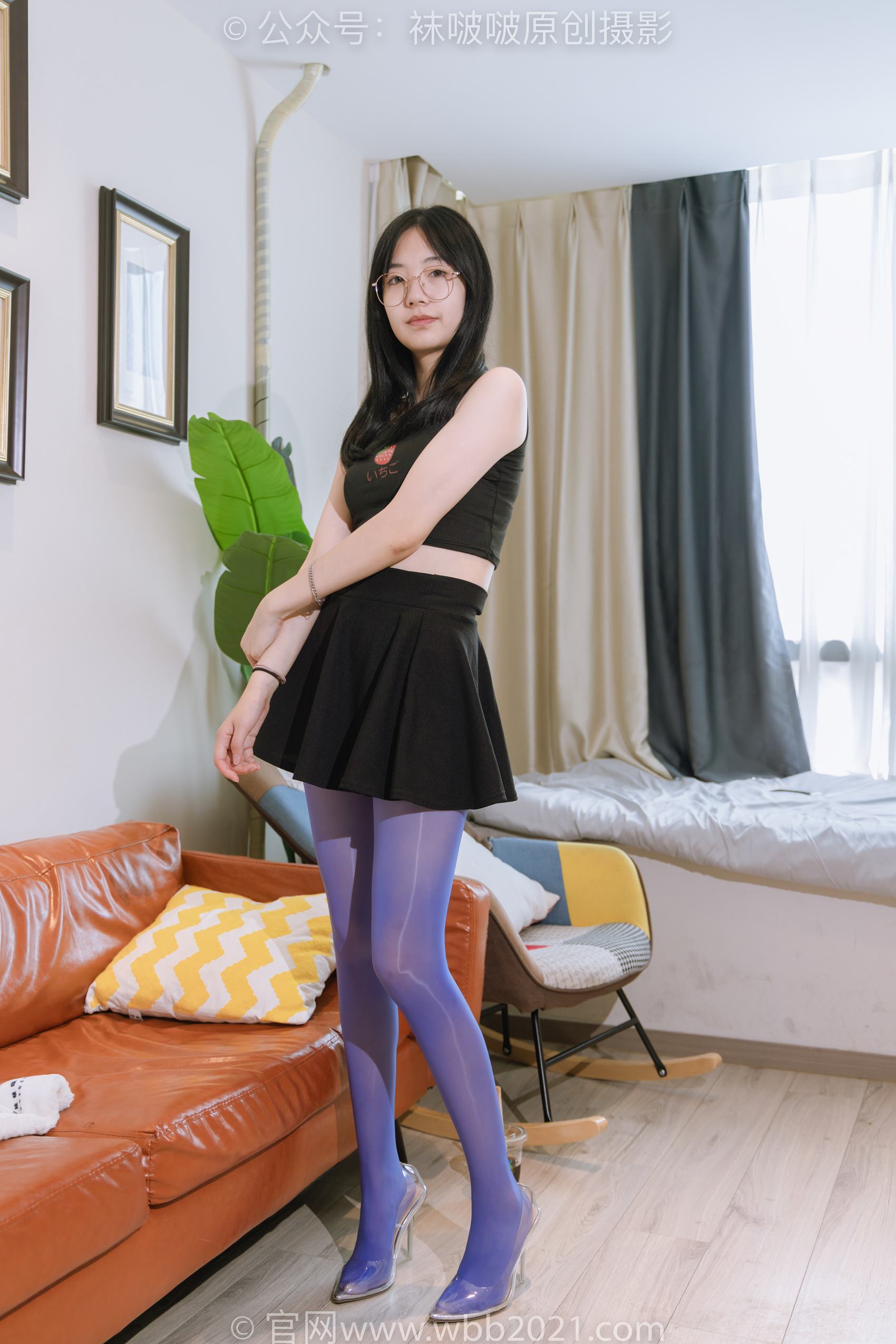 图片[38]-[BoBoSocks袜啵啵]NO.396 小甜豆-两双高跟鞋、油亮黑丝、油亮蓝丝[140P] – 速更版-美库