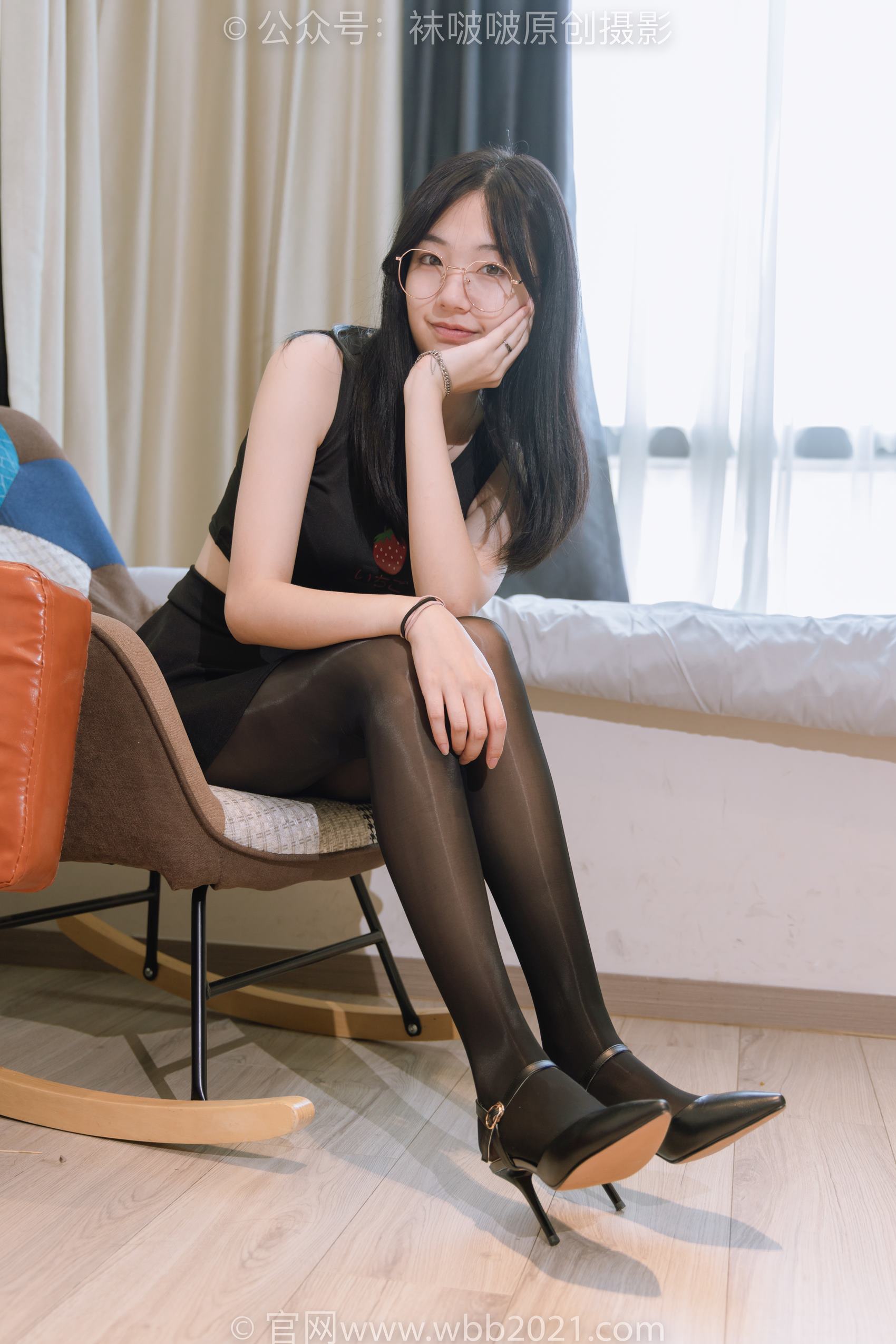 图片[107]-[BoBoSocks袜啵啵]NO.396 小甜豆-两双高跟鞋、油亮黑丝、油亮蓝丝[140P] – 速更版-美库