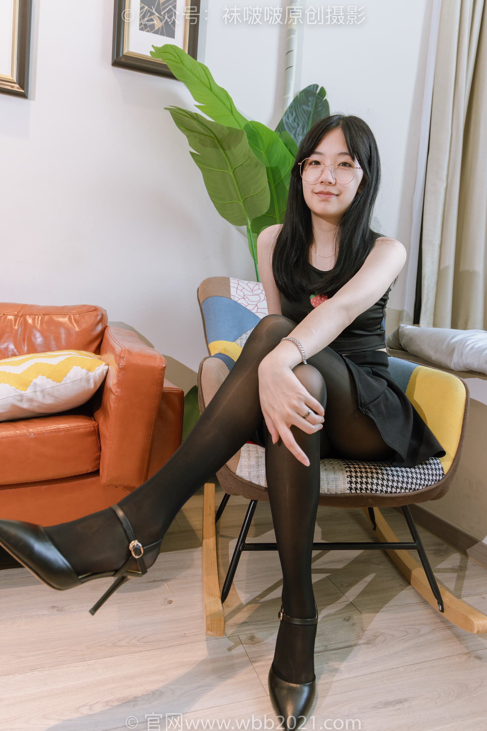 图片[113]-[BoBoSocks袜啵啵]NO.396 小甜豆-两双高跟鞋、油亮黑丝、油亮蓝丝[140P] – 速更版-美库