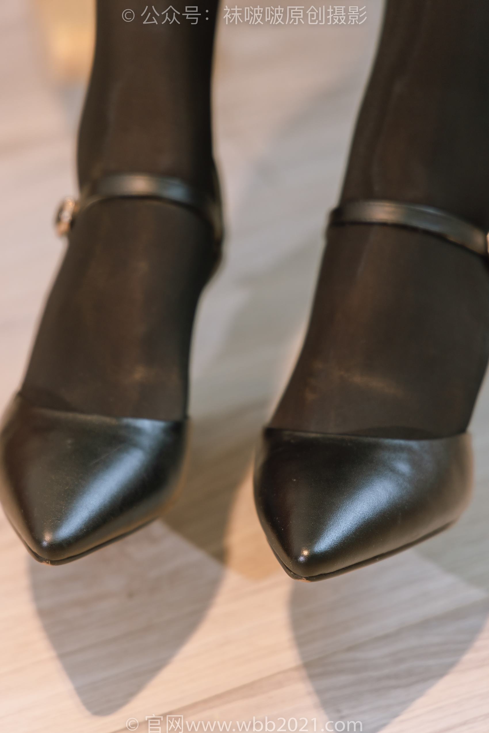 图片[117]-[BoBoSocks袜啵啵]NO.396 小甜豆-两双高跟鞋、油亮黑丝、油亮蓝丝[140P] – 速更版-美库