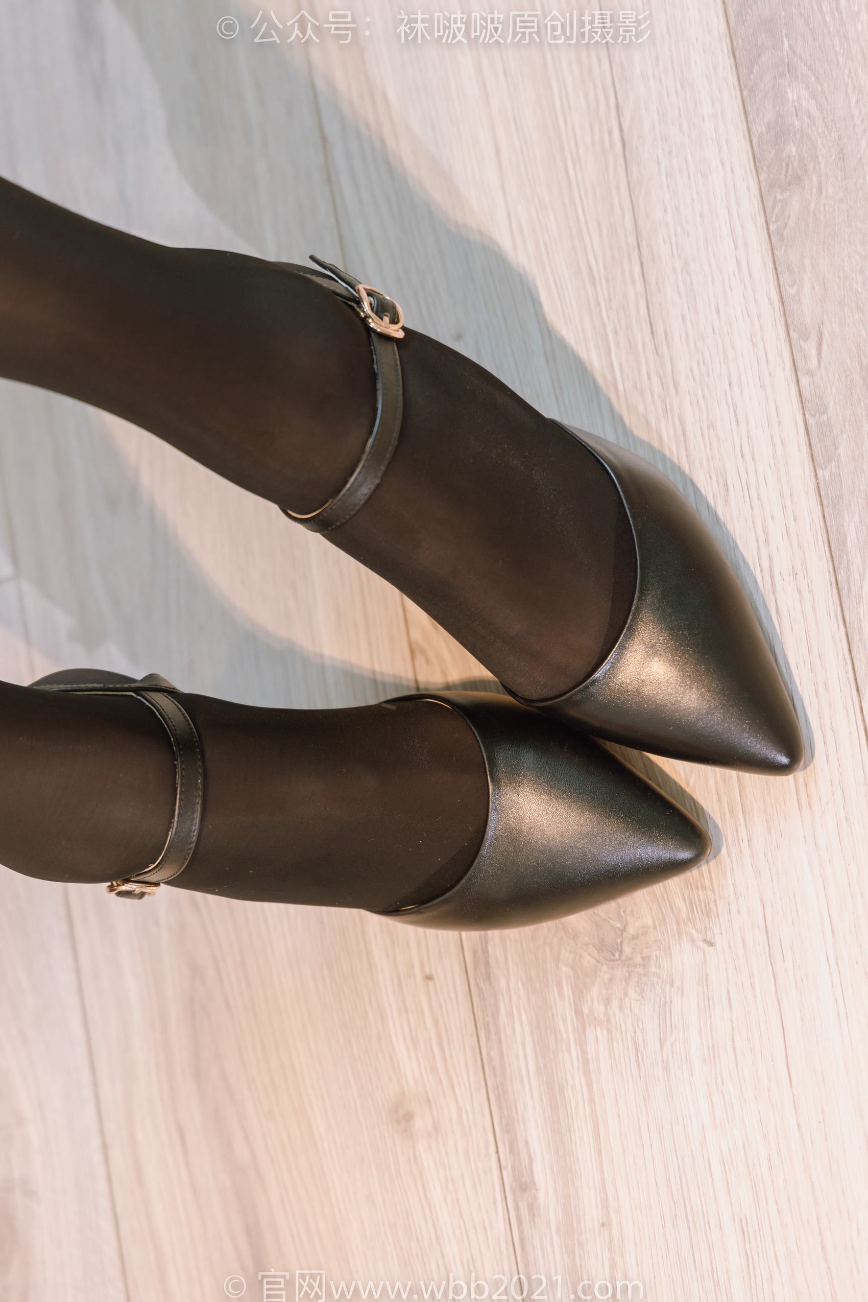 图片[118]-[BoBoSocks袜啵啵]NO.396 小甜豆-两双高跟鞋、油亮黑丝、油亮蓝丝[140P] – 速更版-美库