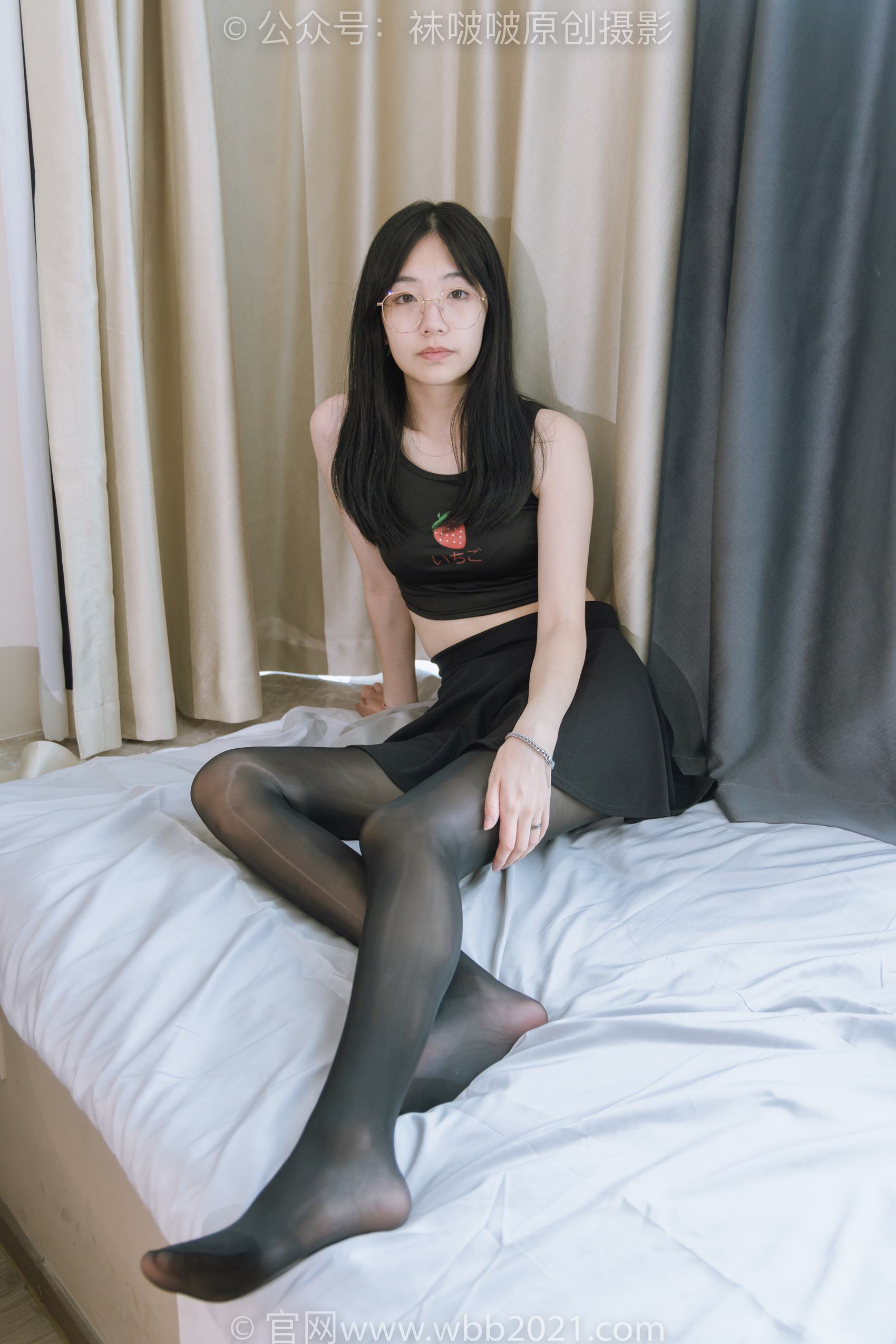 图片[131]-[BoBoSocks袜啵啵]NO.396 小甜豆-两双高跟鞋、油亮黑丝、油亮蓝丝[140P] – 速更版-美库