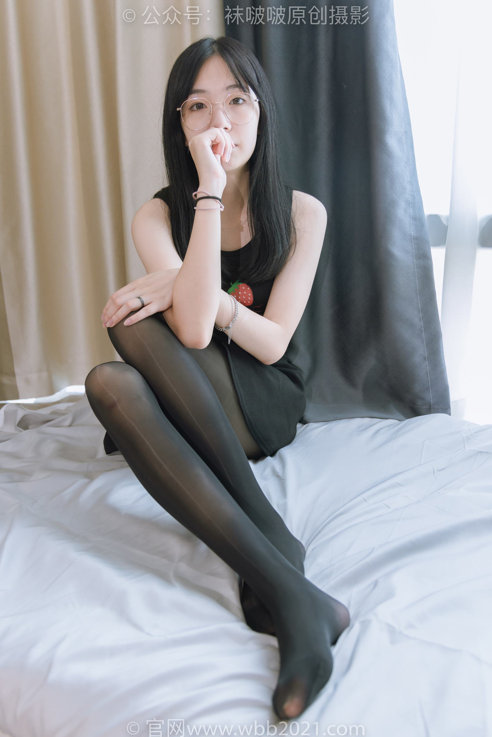 图片[139]-[BoBoSocks袜啵啵]NO.396 小甜豆-两双高跟鞋、油亮黑丝、油亮蓝丝[140P] – 速更版-美库