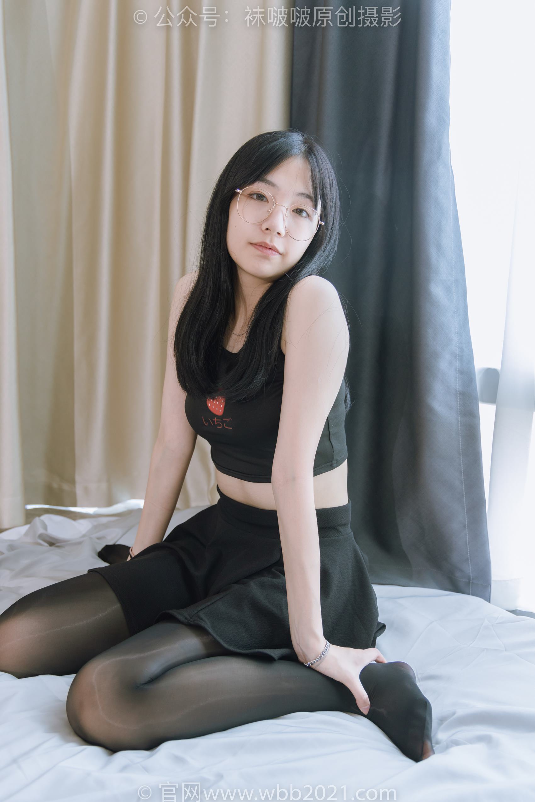 图片[141]-[BoBoSocks袜啵啵]NO.396 小甜豆-两双高跟鞋、油亮黑丝、油亮蓝丝[140P] – 速更版-美库