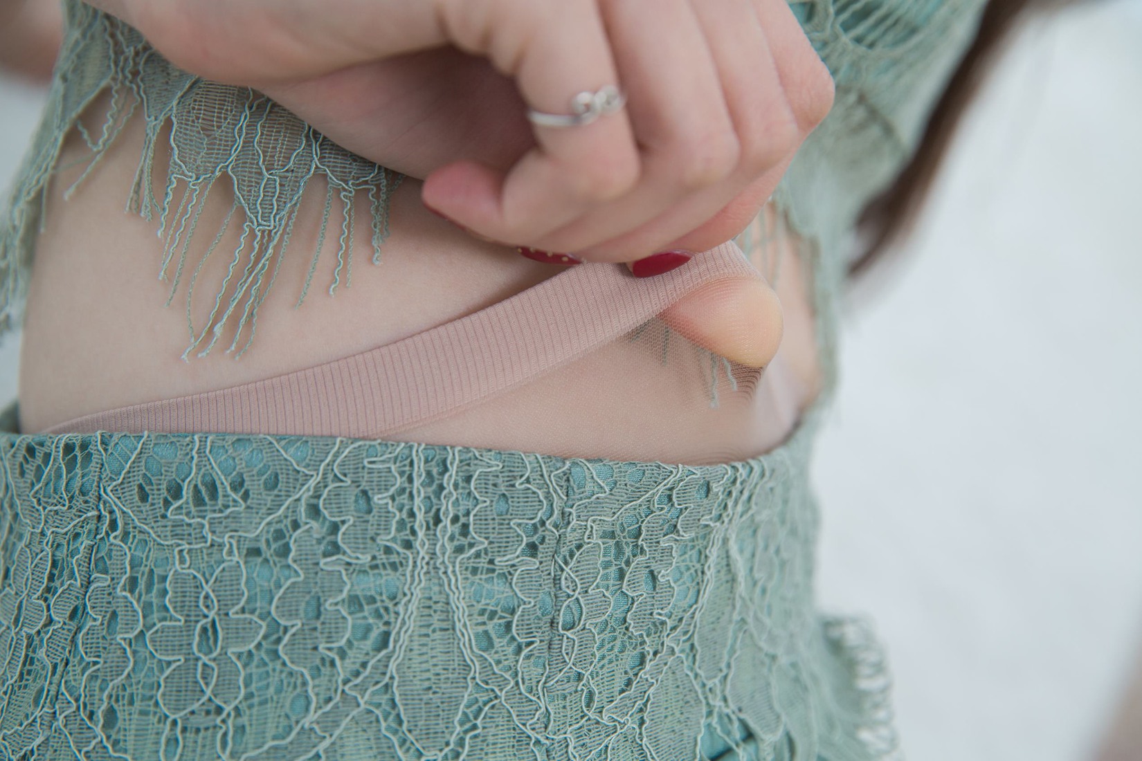 图片[33]-Sia不吃鱼 绿色吊带 [124P] – 速更版-美库