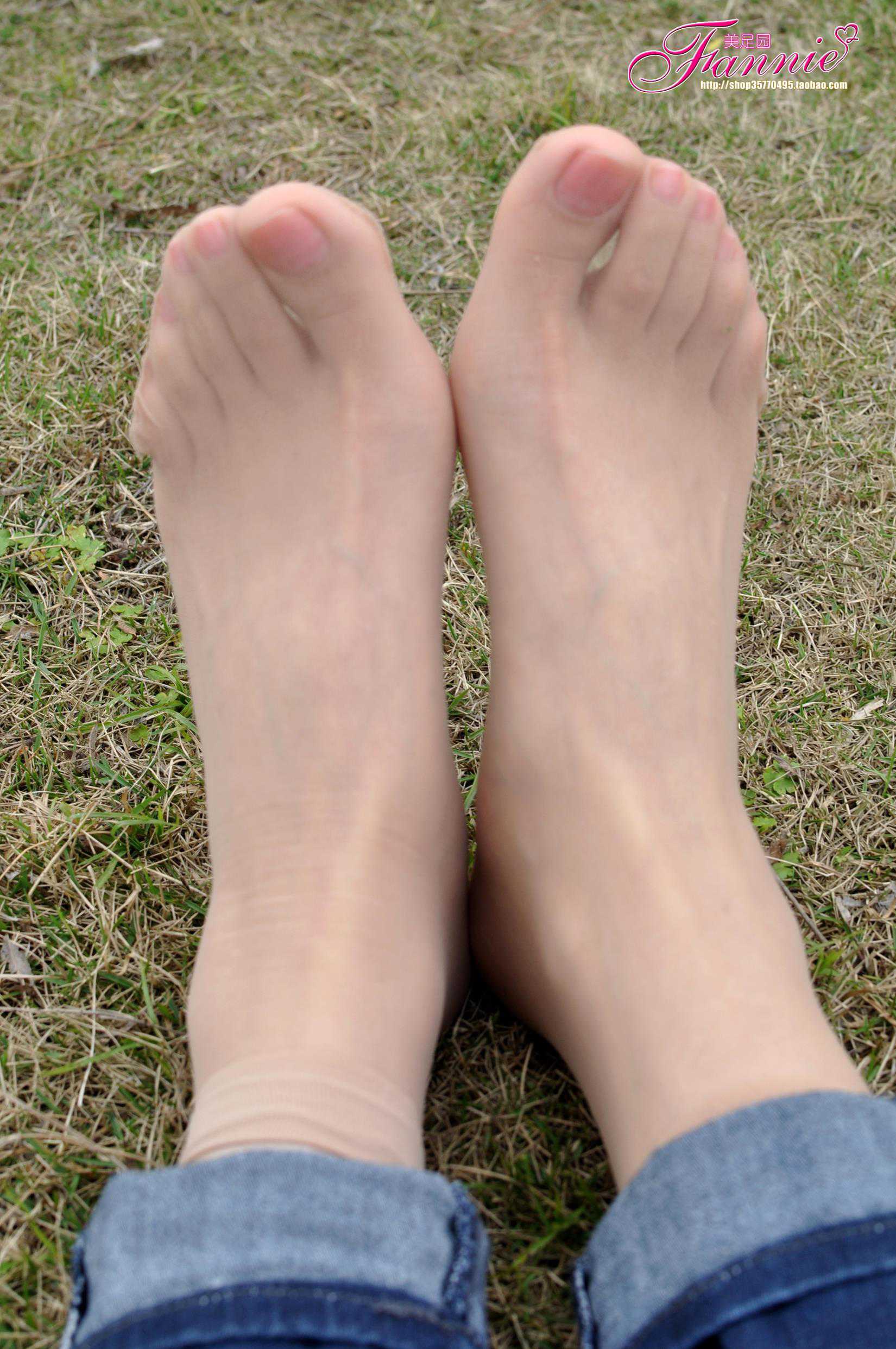 图片[60]-Fannie芬妮每足园 No.547 野草闲花蓬春生 极致高跟肉丝[72P] – 速更版-美库