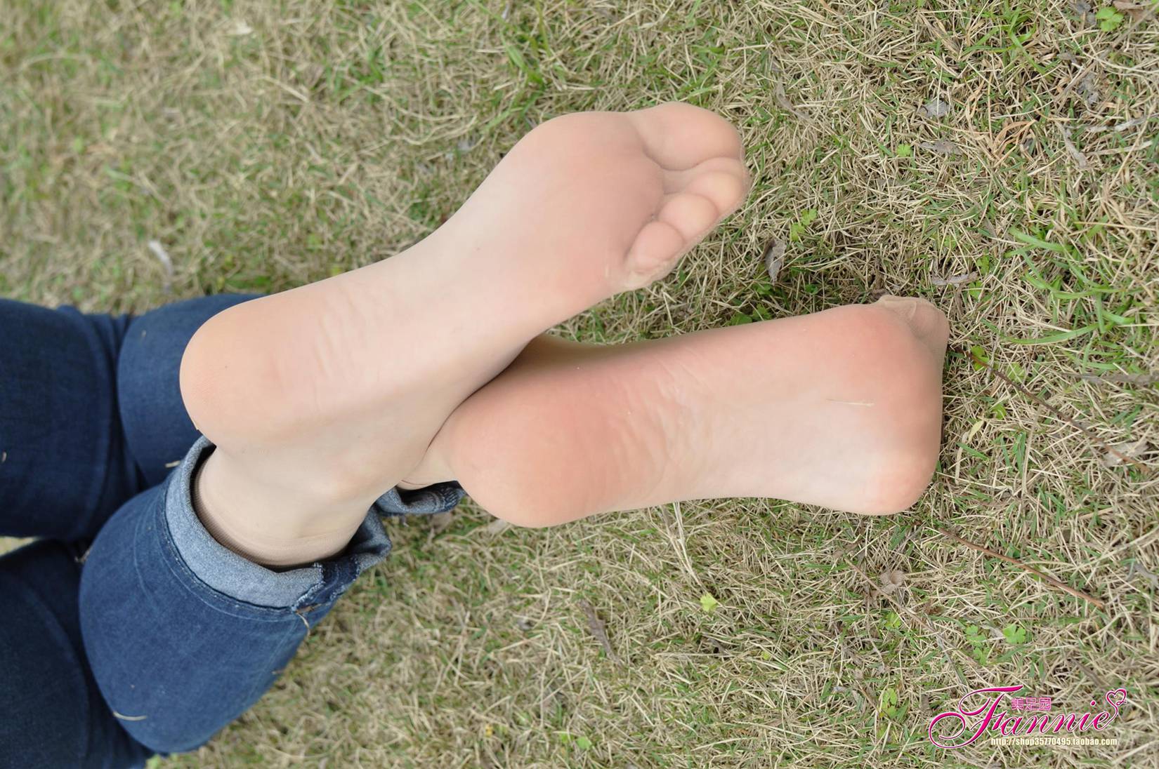 图片[63]-Fannie芬妮每足园 No.547 野草闲花蓬春生 极致高跟肉丝[72P] – 速更版-美库