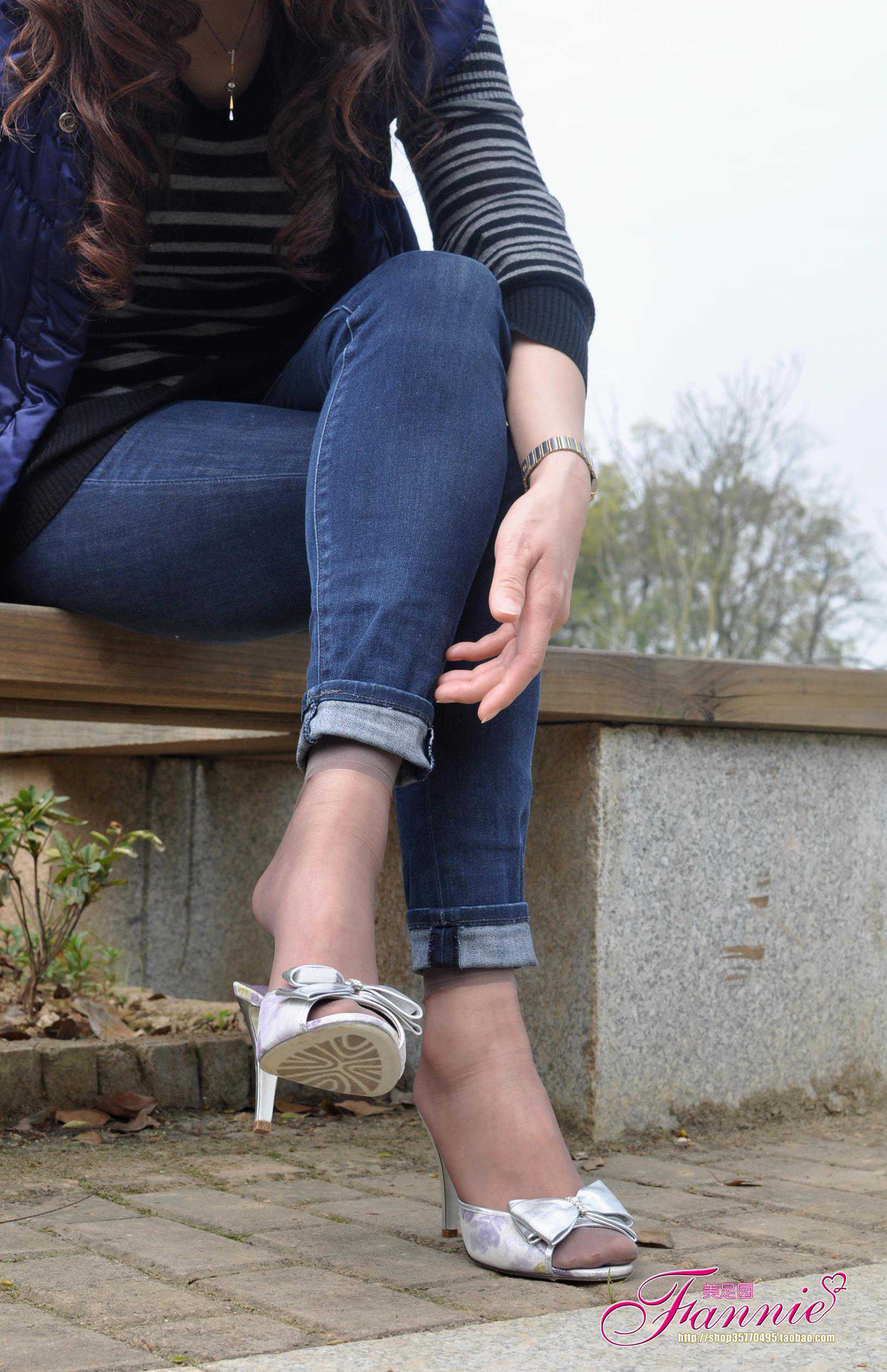 图片[30]-Fannie芬妮每足园 No.549 野草闲花蓬春生 凉拖灰丝[66P] – 速更版-美库