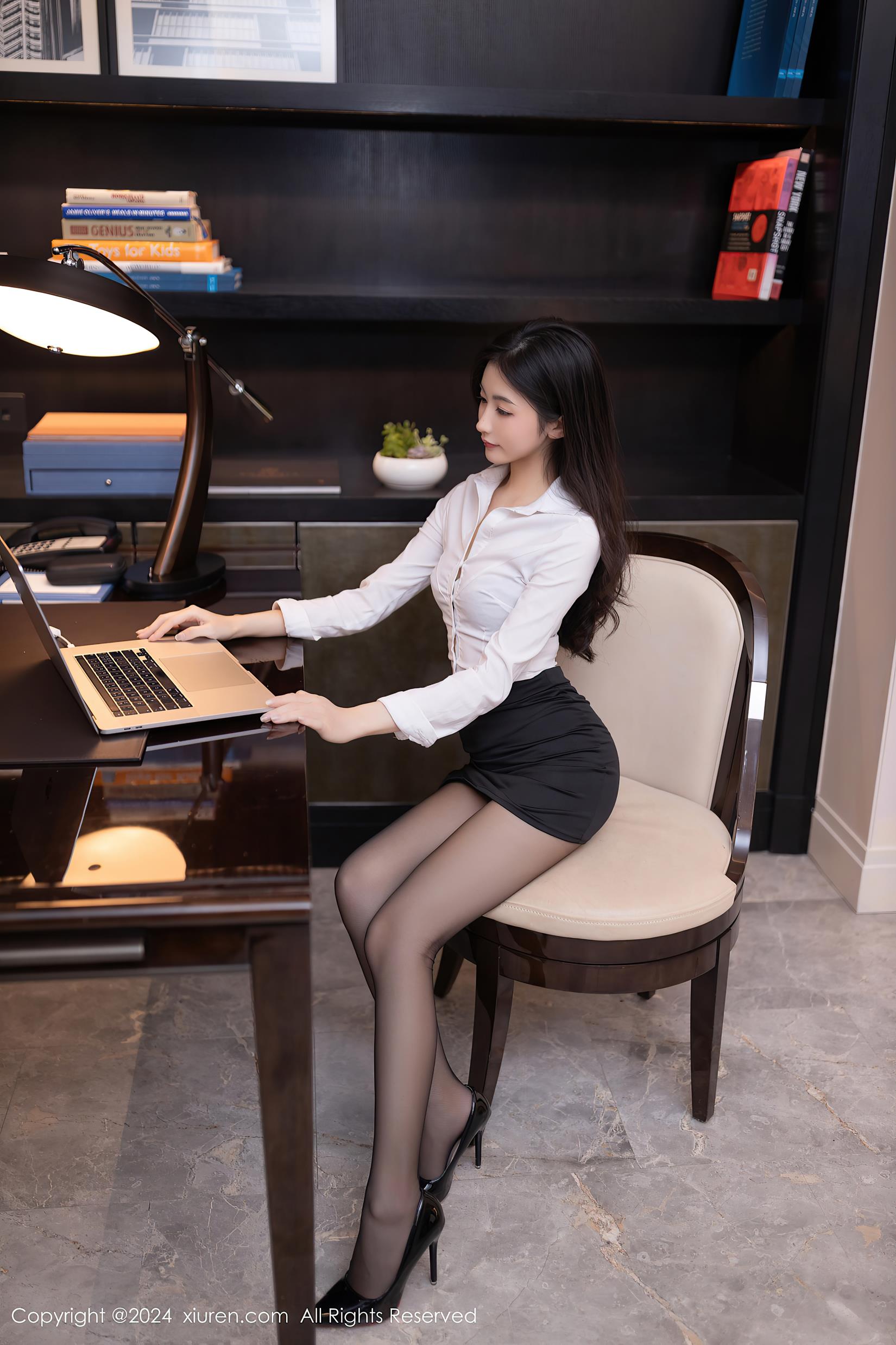 图片[19]-[Xiuren秀人网]2024.07.09 NO.8830 鱼尾fish[48+1P] – 速更版-美库