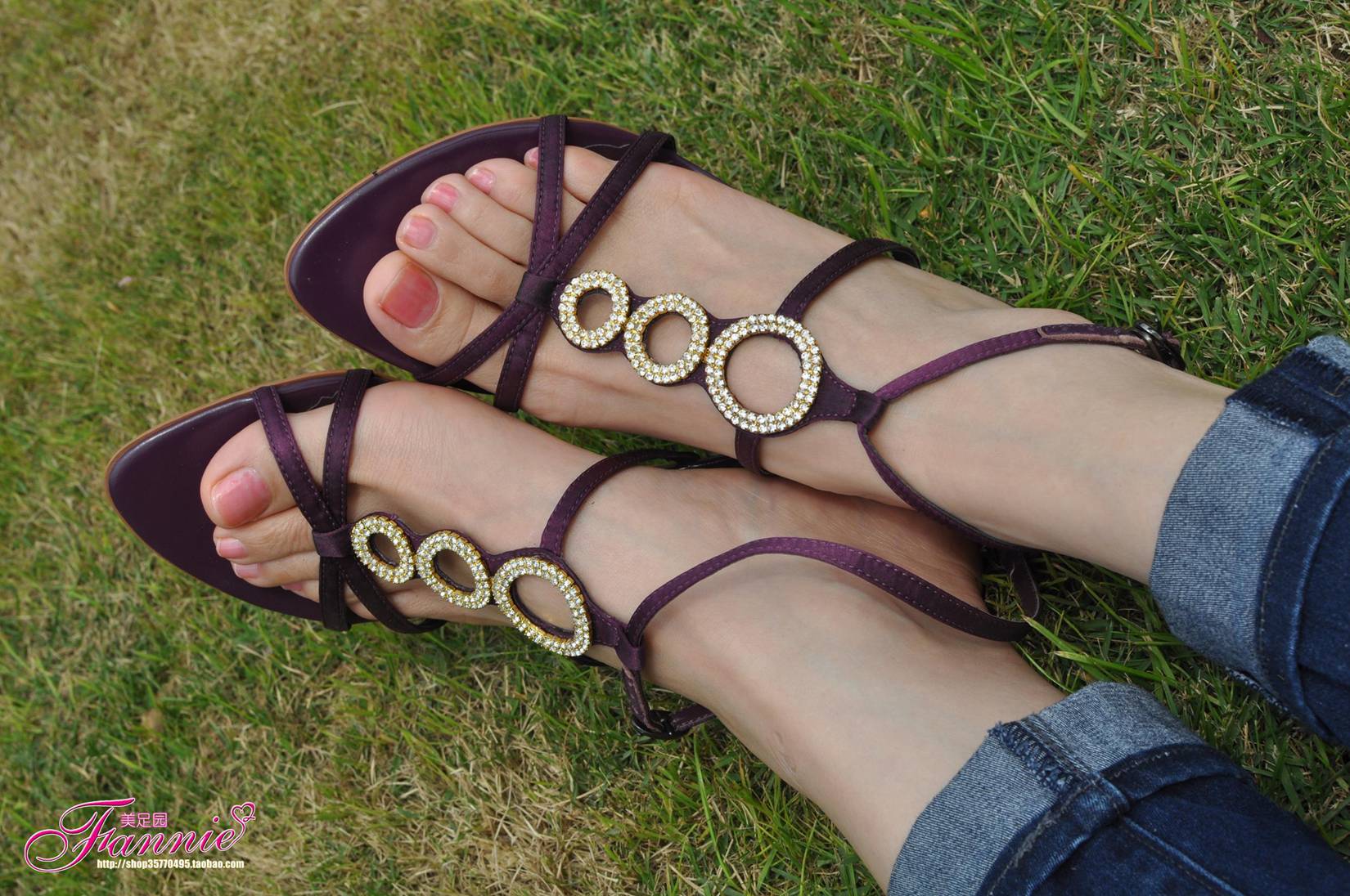 图片[53]-Fannie芬妮每足园 No.550 野草闲花蓬春生 裸足高跟[66P] – 速更版-美库