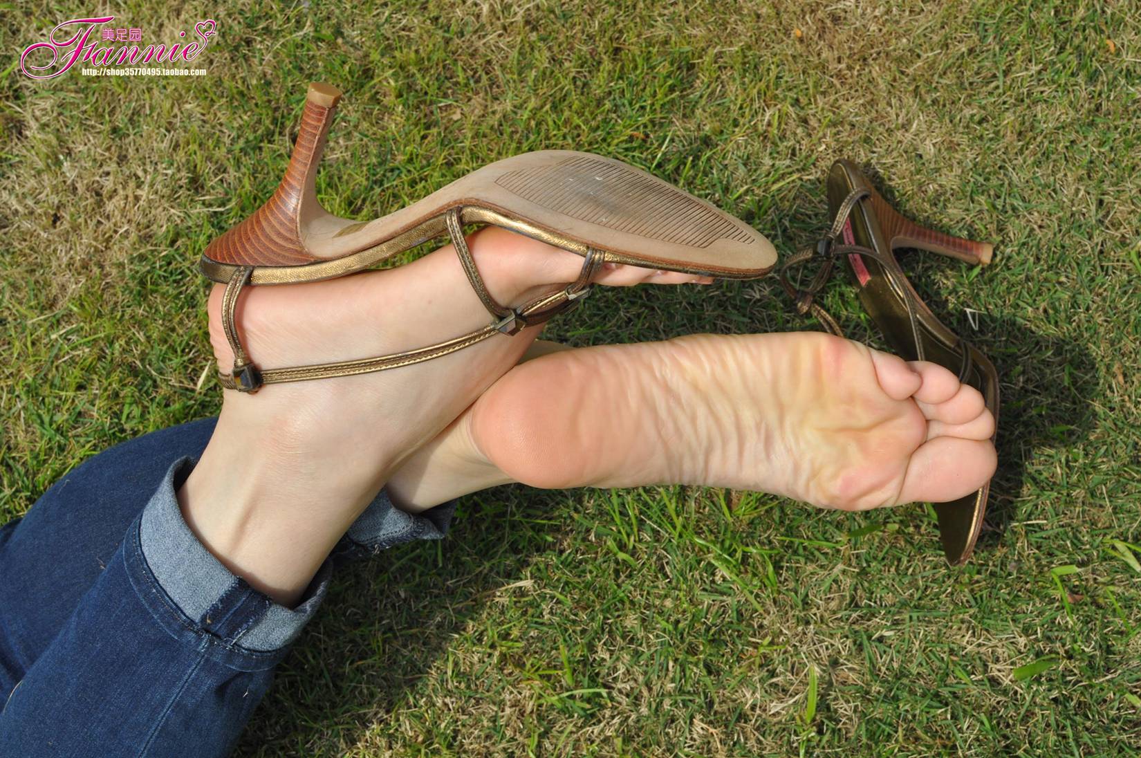 图片[47]-Fannie芬妮每足园 No.552 野草闲花蓬春生 裸足高跟3[76P] – 速更版-美库