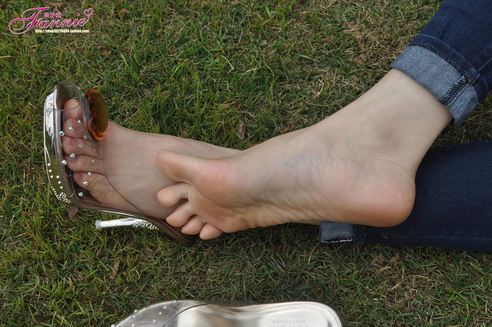 图片[58]-Fannie芬妮每足园 No.553 野草闲花蓬春生 透明凉拖[68P] – 速更版-美库