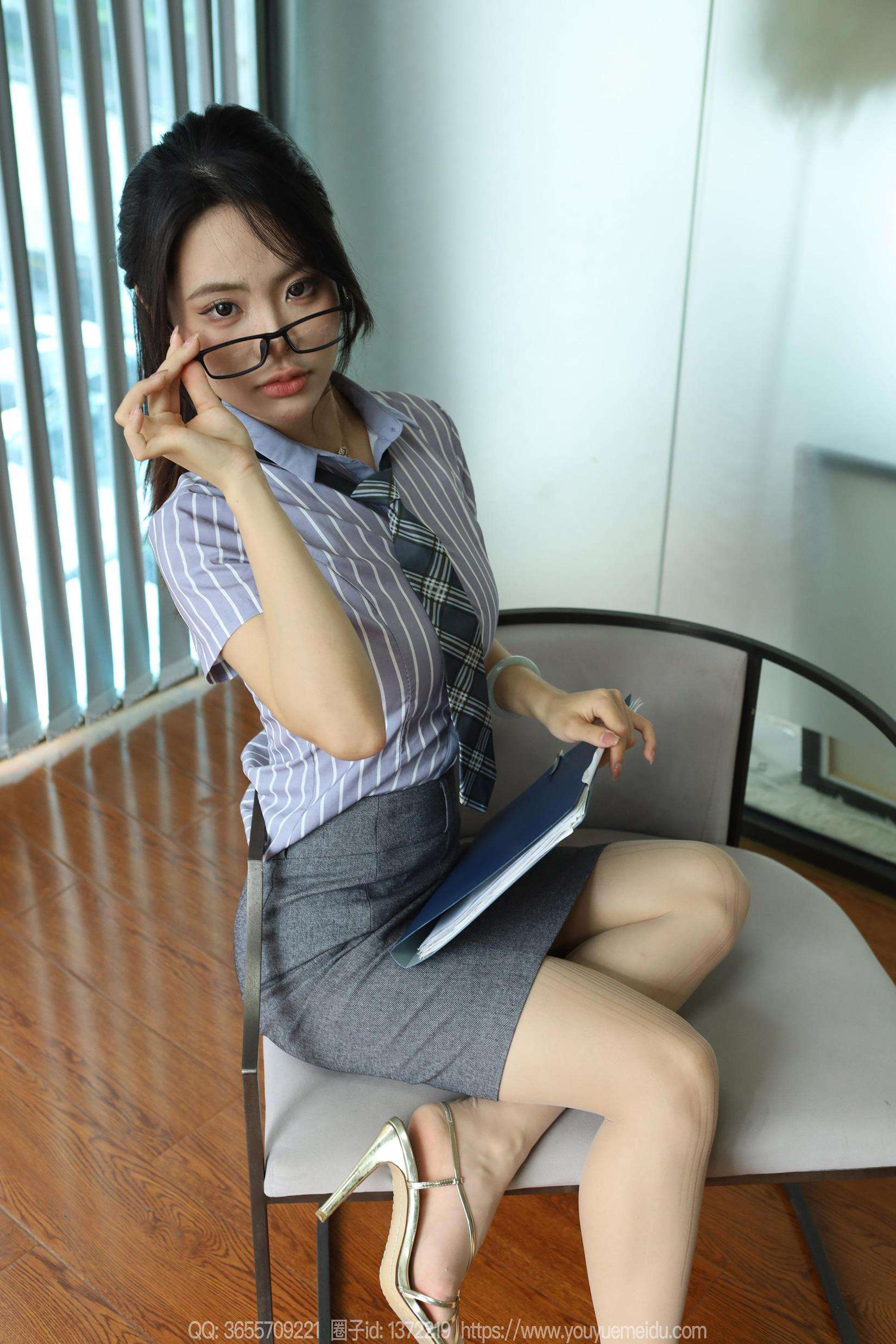 图片[19]-[IESS异思趣向] 2024.06.13 丝享家1767：兔兔《职场小妹》[88P] – 速更版-美库