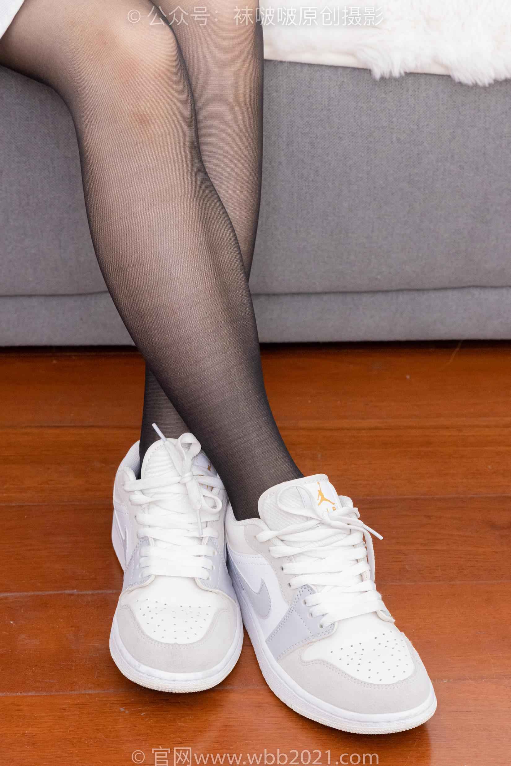 图片[13]-[BoBoSocks袜啵啵]NO.404 糯米-板鞋、黑丝、ol风[143P] – 速更版-美库