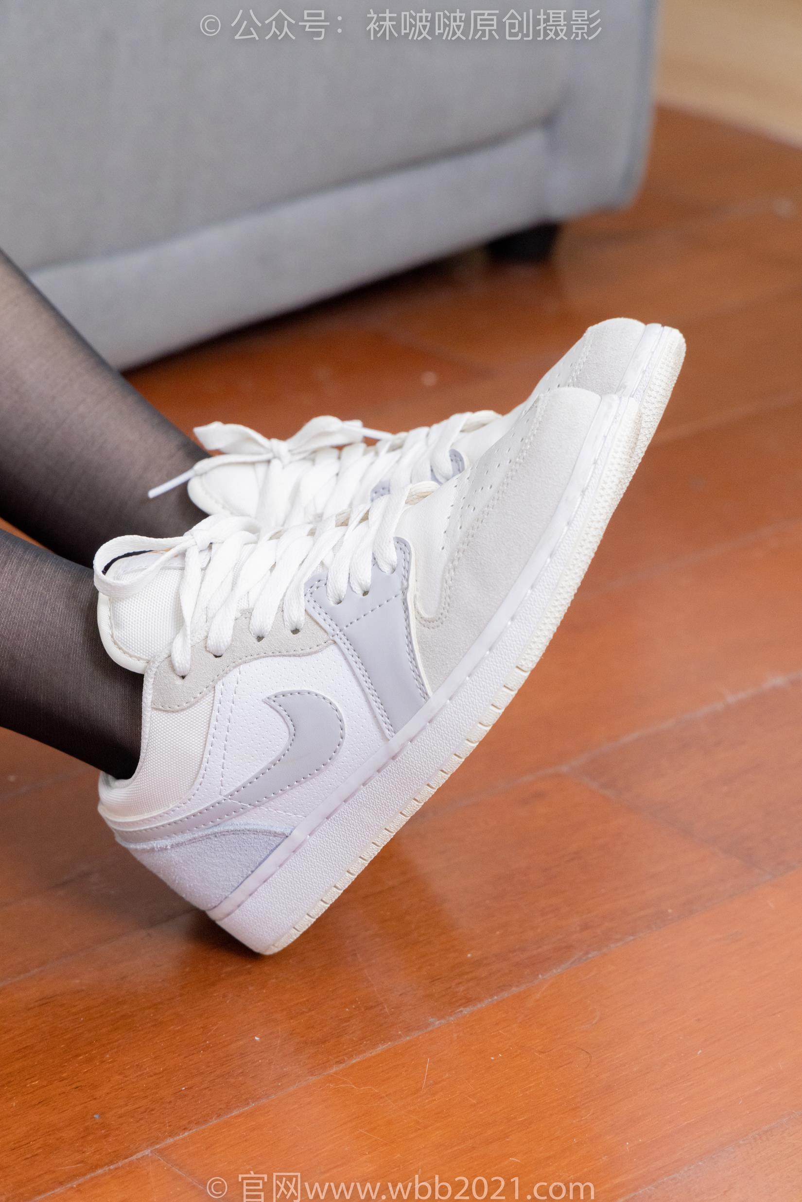 图片[16]-[BoBoSocks袜啵啵]NO.404 糯米-板鞋、黑丝、ol风[143P] – 速更版-美库