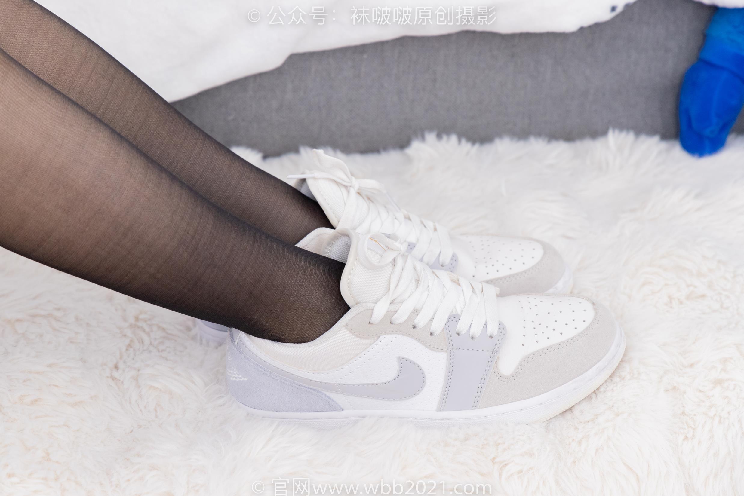 图片[25]-[BoBoSocks袜啵啵]NO.404 糯米-板鞋、黑丝、ol风[143P] – 速更版-美库