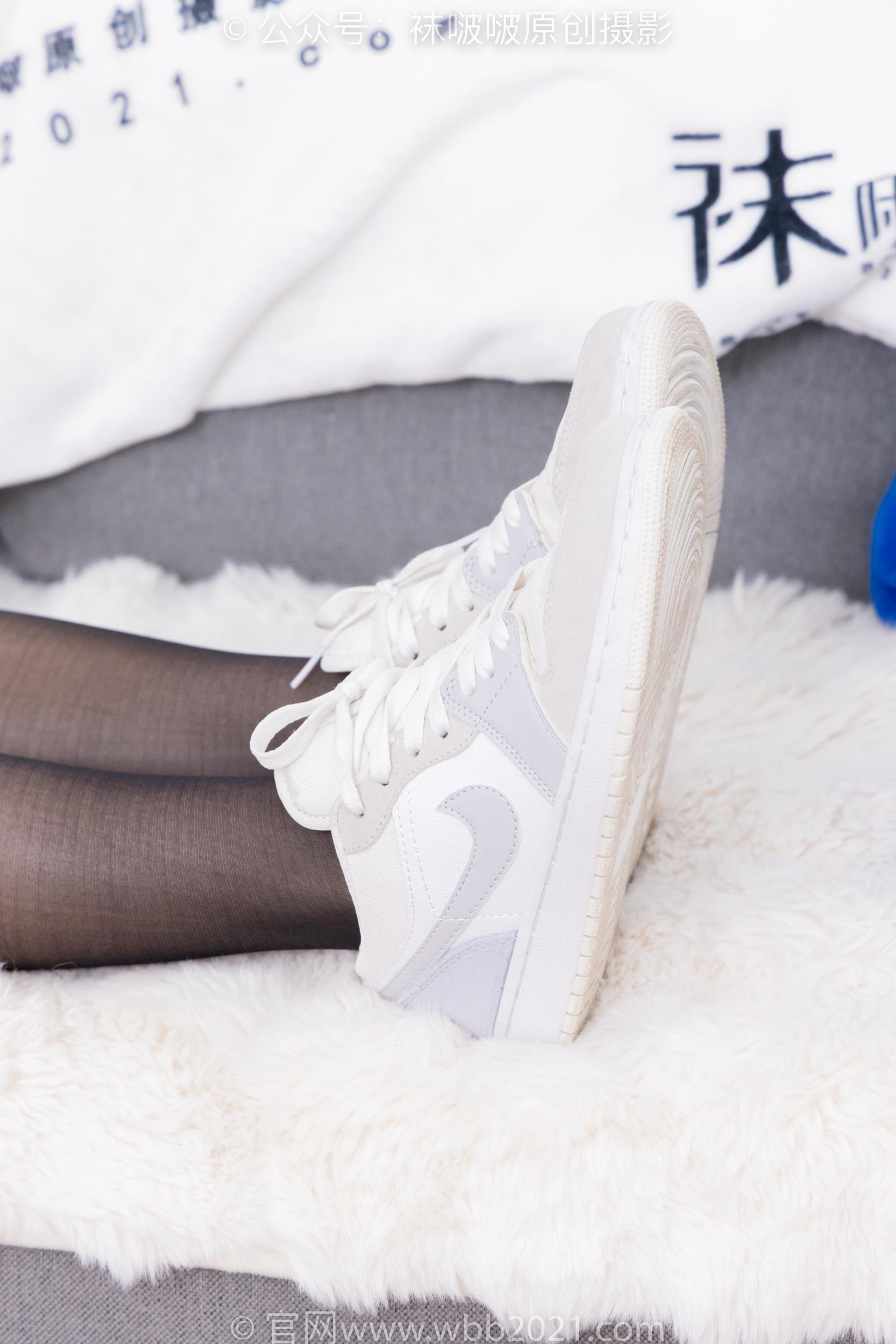 图片[34]-[BoBoSocks袜啵啵]NO.404 糯米-板鞋、黑丝、ol风[143P] – 速更版-美库