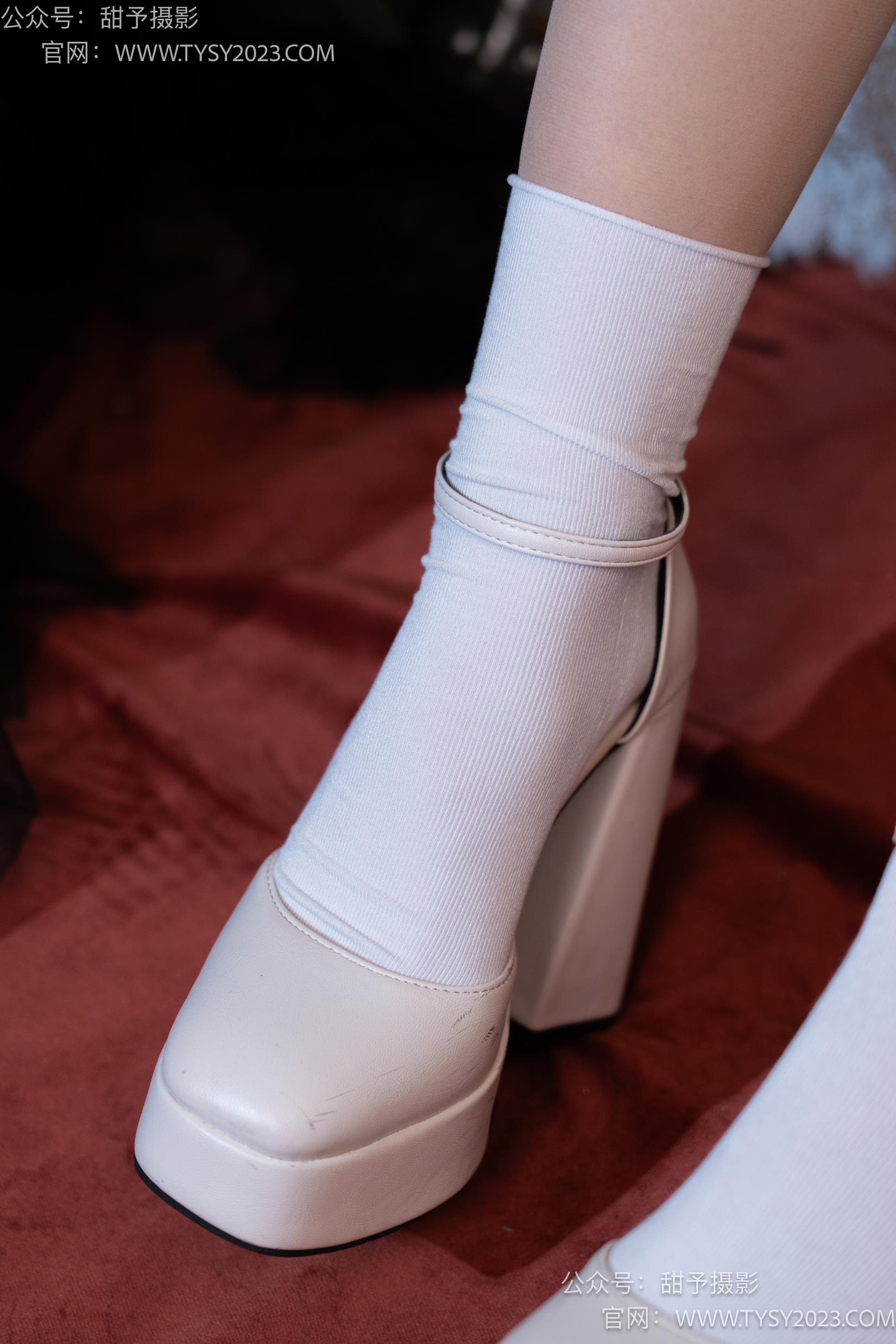 图片[26]-甜予摄影 NO.027 鱼鱼-高跟鞋、白棉袜、肉丝[103P] – 速更版-美库
