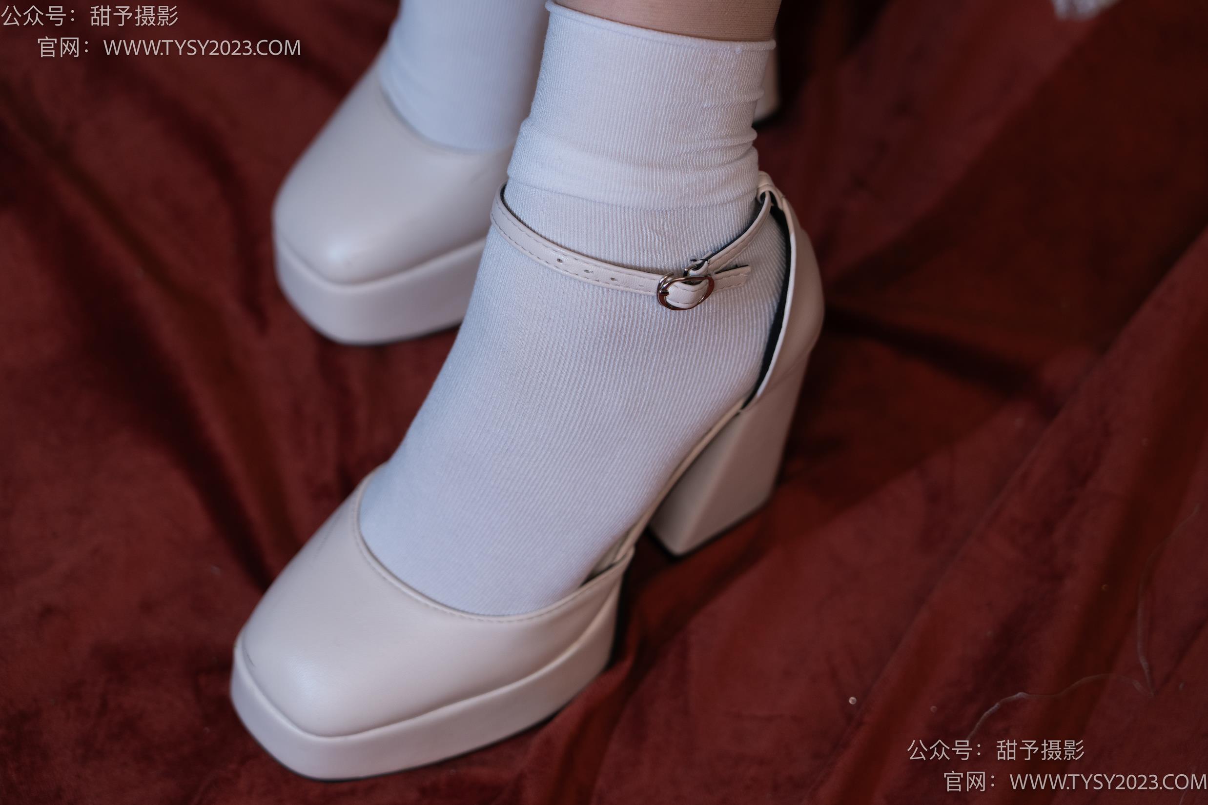 图片[45]-甜予摄影 NO.027 鱼鱼-高跟鞋、白棉袜、肉丝[103P] – 速更版-美库
