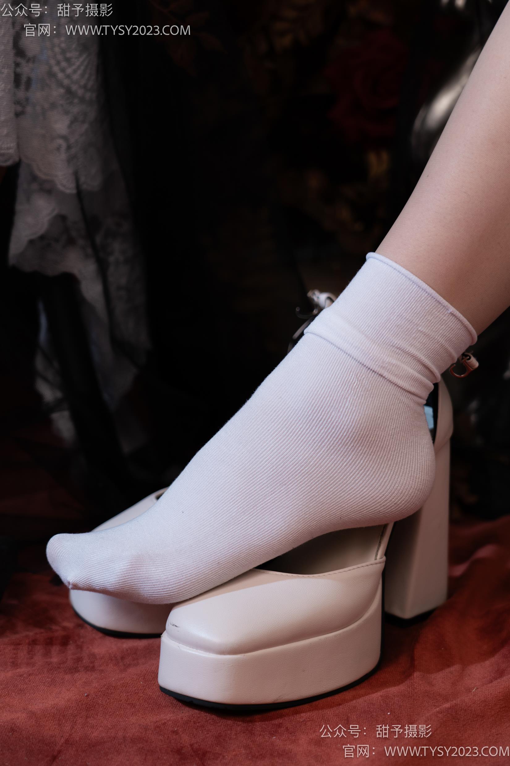 图片[86]-甜予摄影 NO.027 鱼鱼-高跟鞋、白棉袜、肉丝[103P] – 速更版-美库