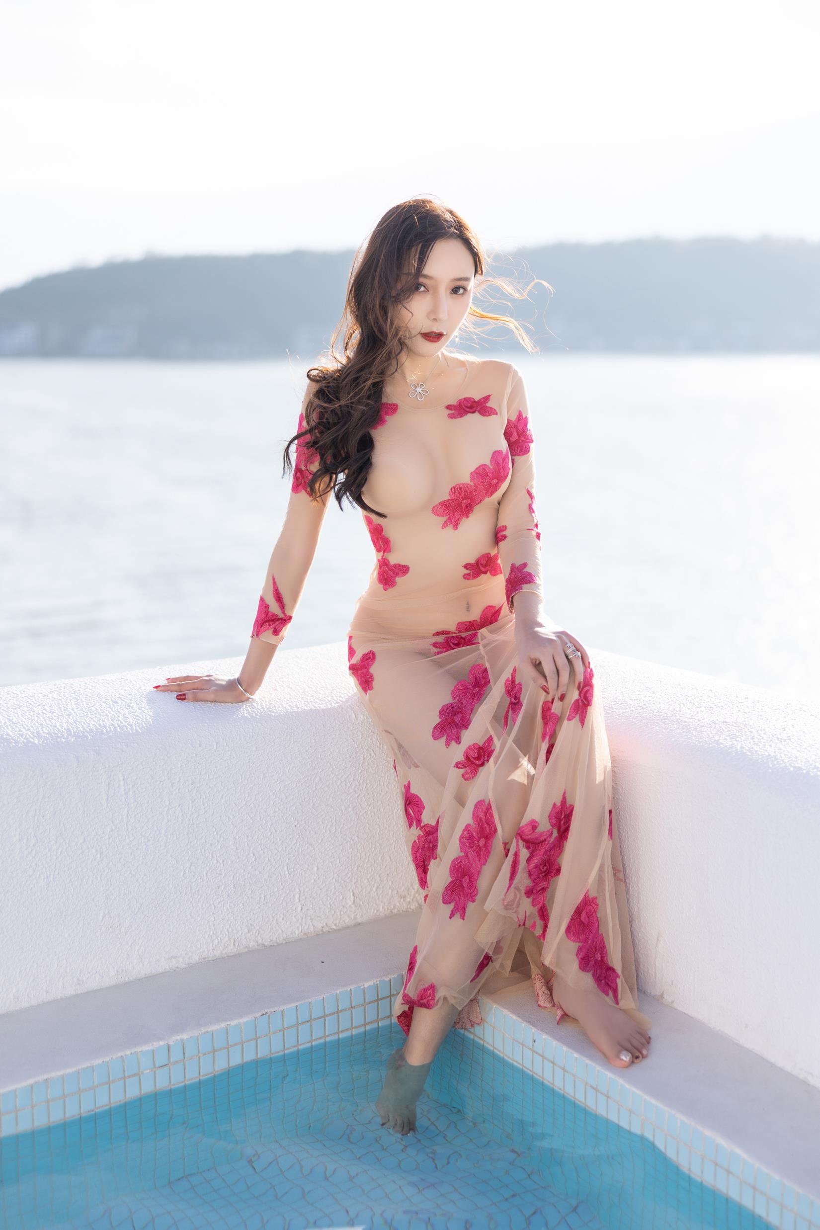 图片[30]-王馨瑶Yanni – 透视大红花[76P] – 速更版-美库