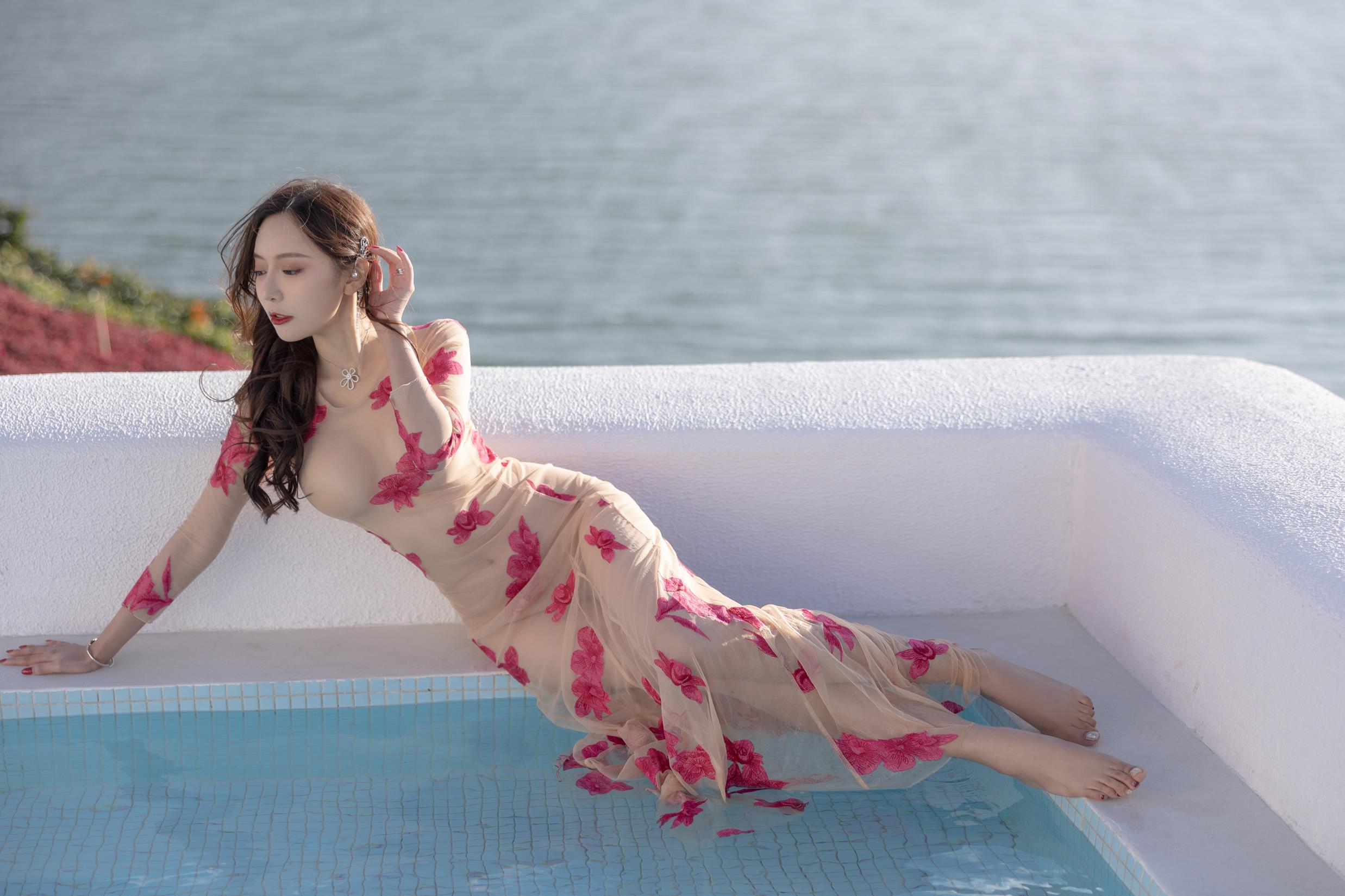 图片[31]-王馨瑶Yanni – 透视大红花[76P] – 速更版-美库