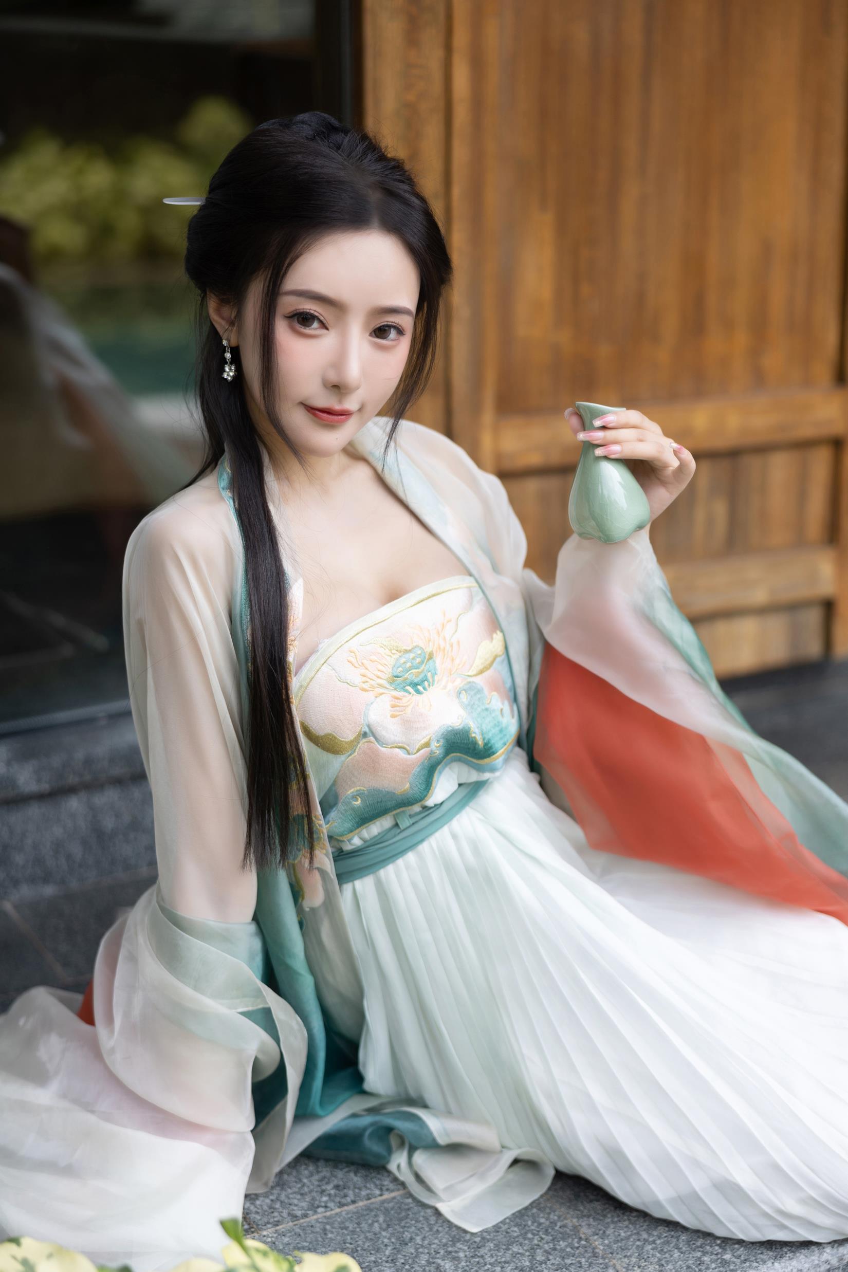 图片[26]-王馨瑶Yanni – 绿色古装-瀑布[48P] – 速更版-美库