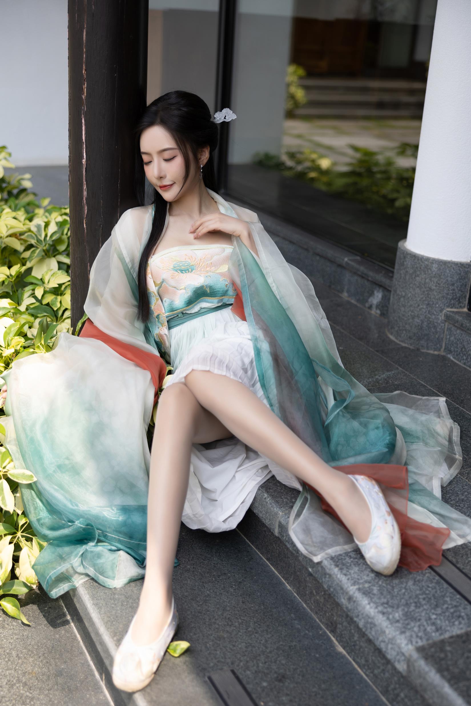 图片[28]-王馨瑶Yanni – 绿色古装-瀑布[48P] – 速更版-美库