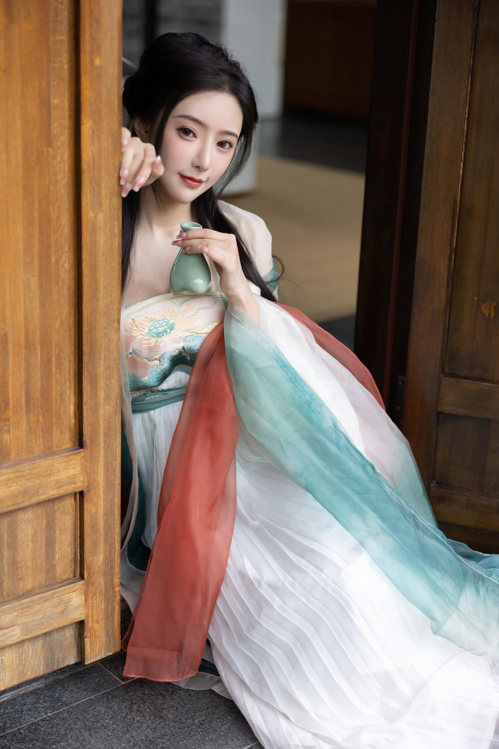 图片[30]-王馨瑶Yanni – 绿色古装-瀑布[48P] – 速更版-美库