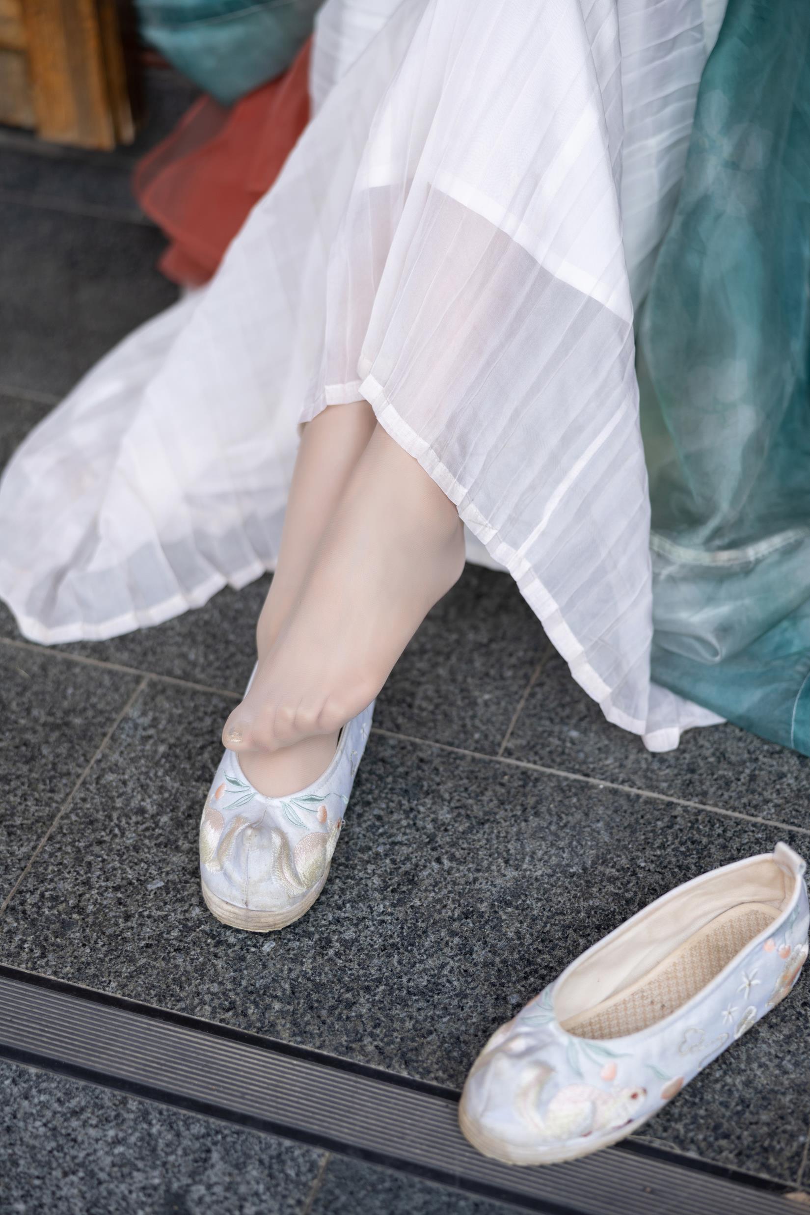 图片[33]-王馨瑶Yanni – 绿色古装-瀑布[48P] – 速更版-美库