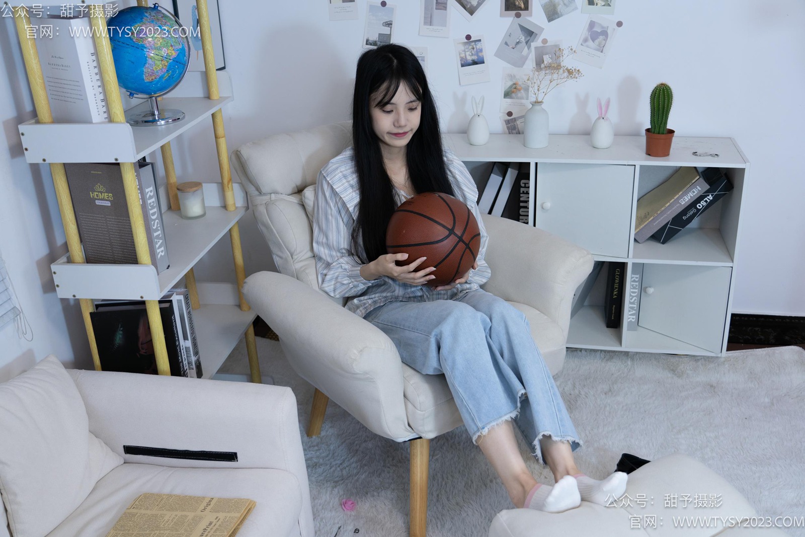 图片[41]-甜予摄影 NO.028 胡桃-皮鞋、白棉袜、裸足[124P] – 速更版-美库