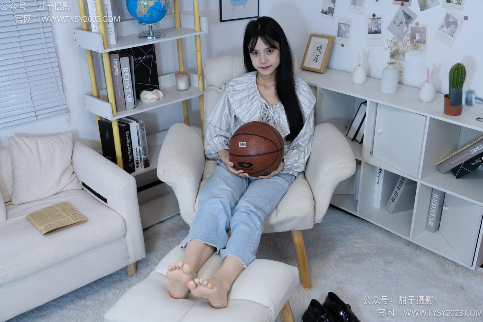 图片[80]-甜予摄影 NO.028 胡桃-皮鞋、白棉袜、裸足[124P] – 速更版-美库