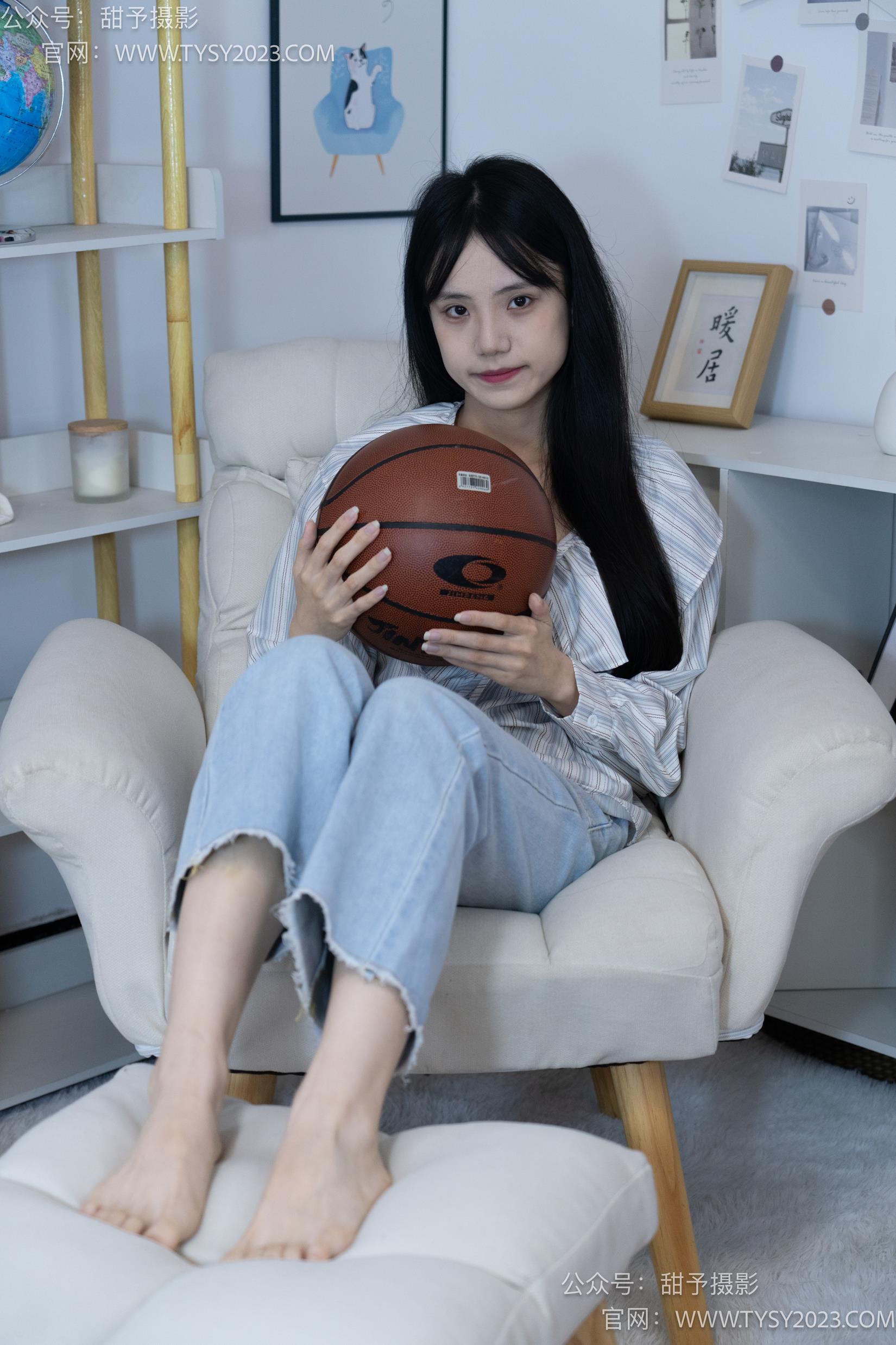 图片[84]-甜予摄影 NO.028 胡桃-皮鞋、白棉袜、裸足[124P] – 速更版-美库