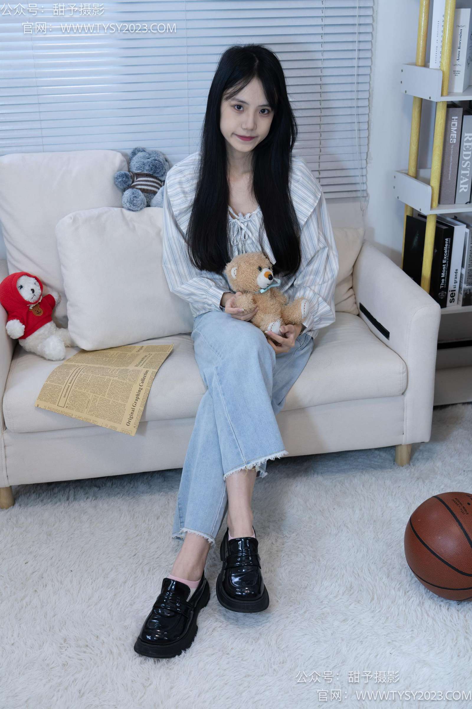 图片[110]-甜予摄影 NO.028 胡桃-皮鞋、白棉袜、裸足[124P] – 速更版-美库