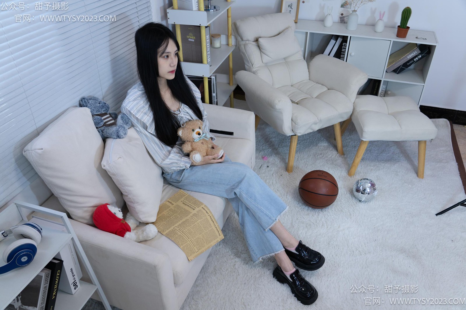 图片[113]-甜予摄影 NO.028 胡桃-皮鞋、白棉袜、裸足[124P] – 速更版-美库