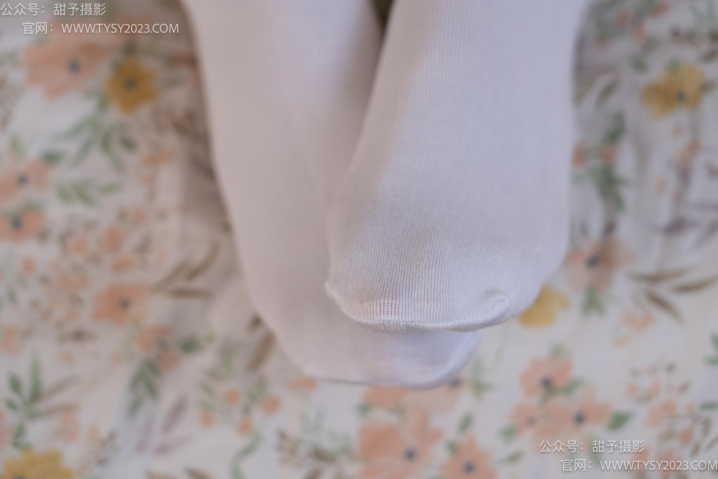 图片[67]-甜予摄影 NO.029 肉肉-高跟鞋、白棉袜、裸足[127P] – 速更版-美库