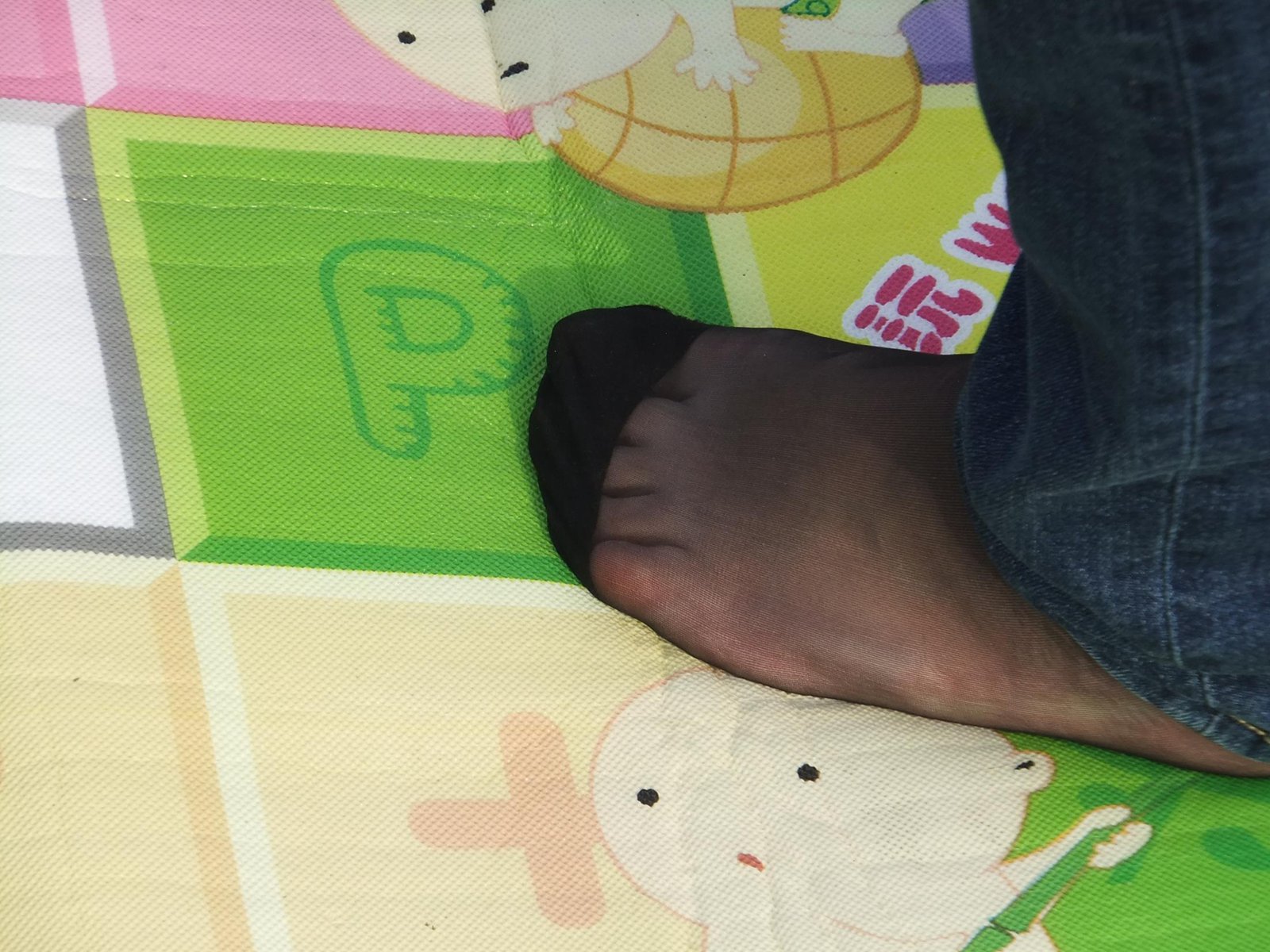 图片[36]-自由摄影 No.264 气质少父草地抓拍 [84P] – 速更版-美库