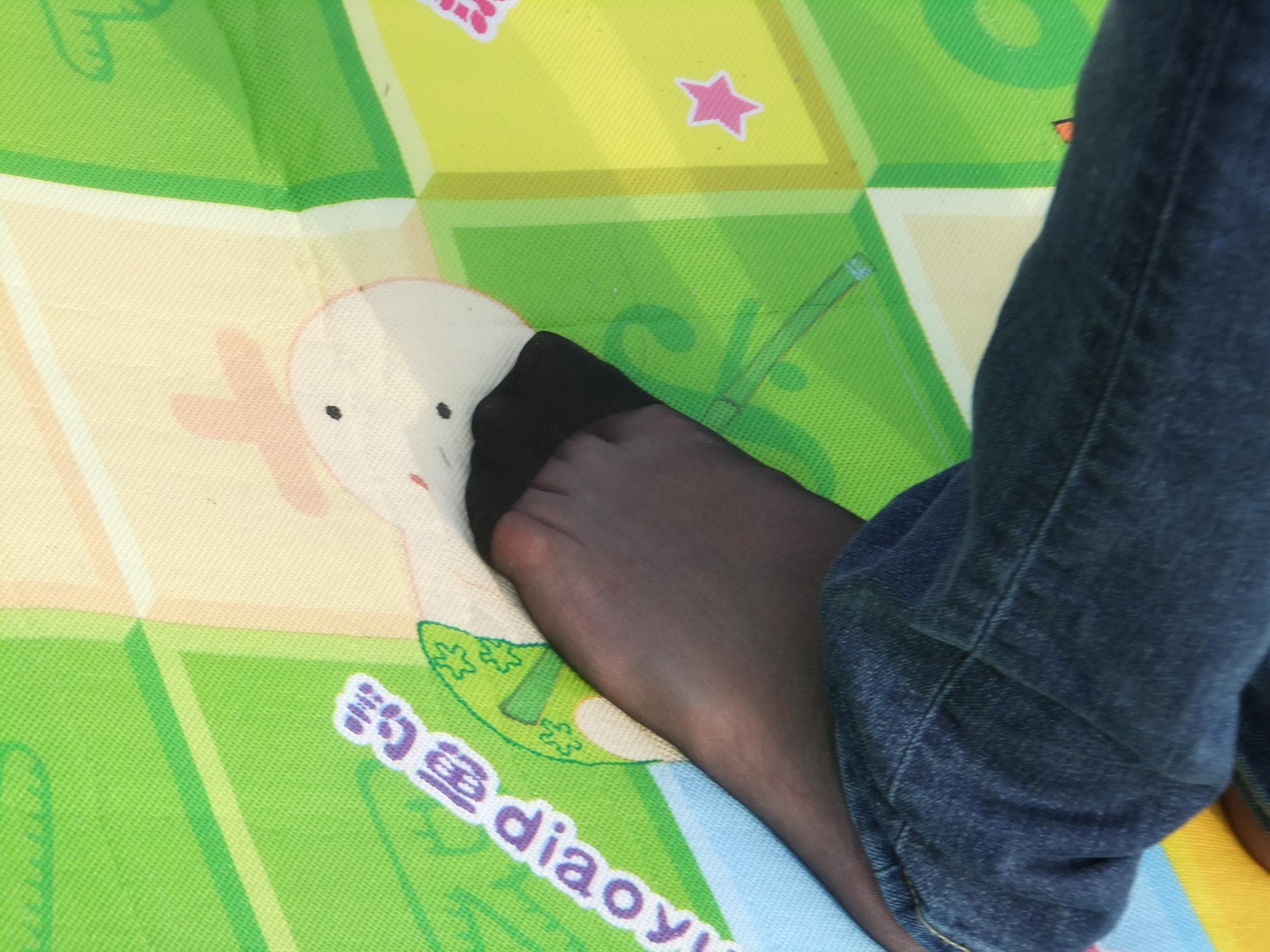 图片[37]-自由摄影 No.264 气质少父草地抓拍 [84P] – 速更版-美库