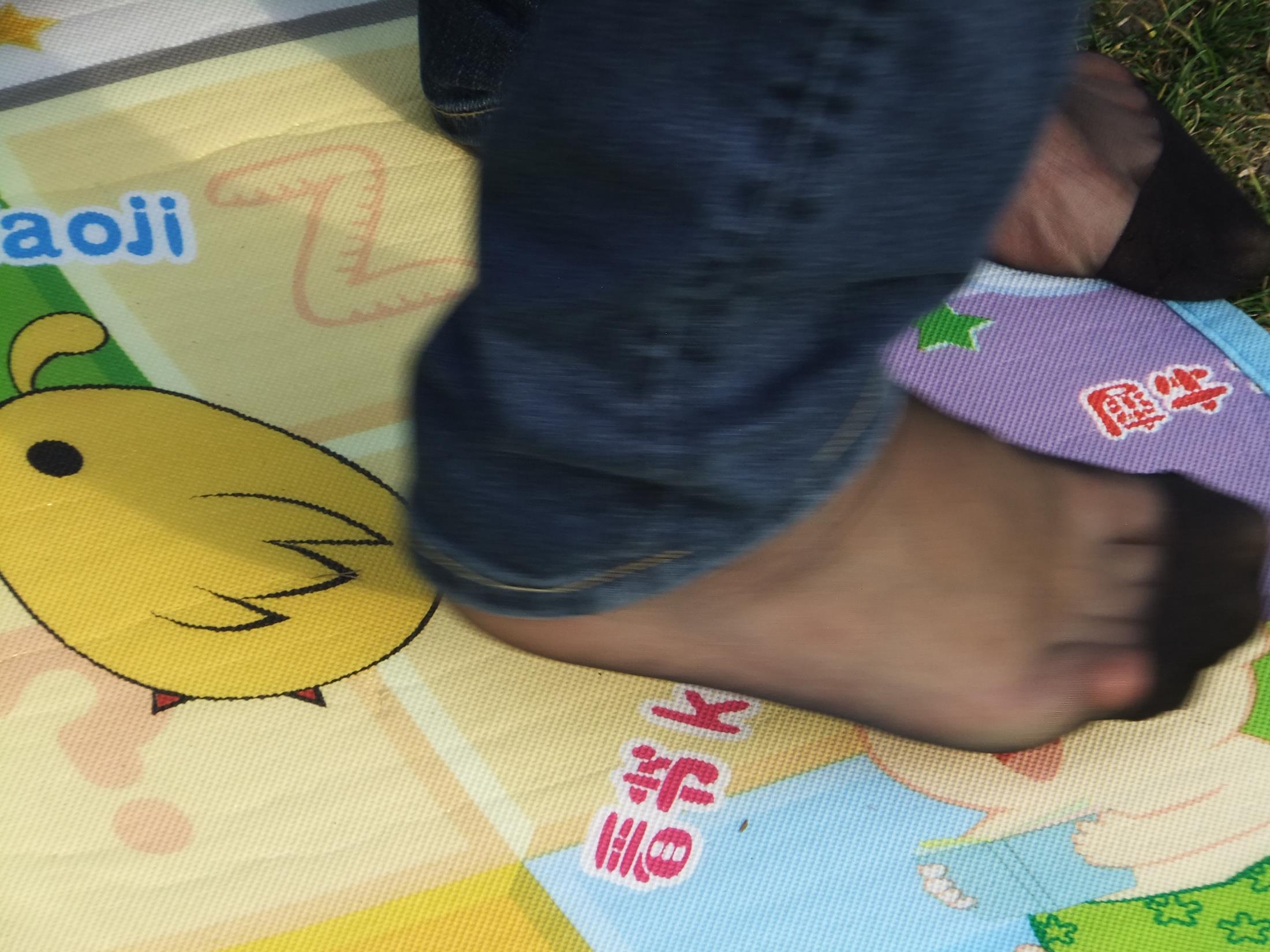 图片[47]-自由摄影 No.264 气质少父草地抓拍 [84P] – 速更版-美库