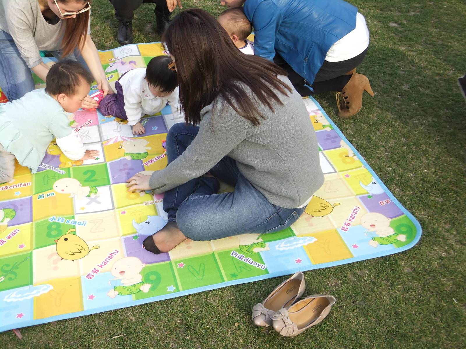 图片[55]-自由摄影 No.264 气质少父草地抓拍 [84P] – 速更版-美库