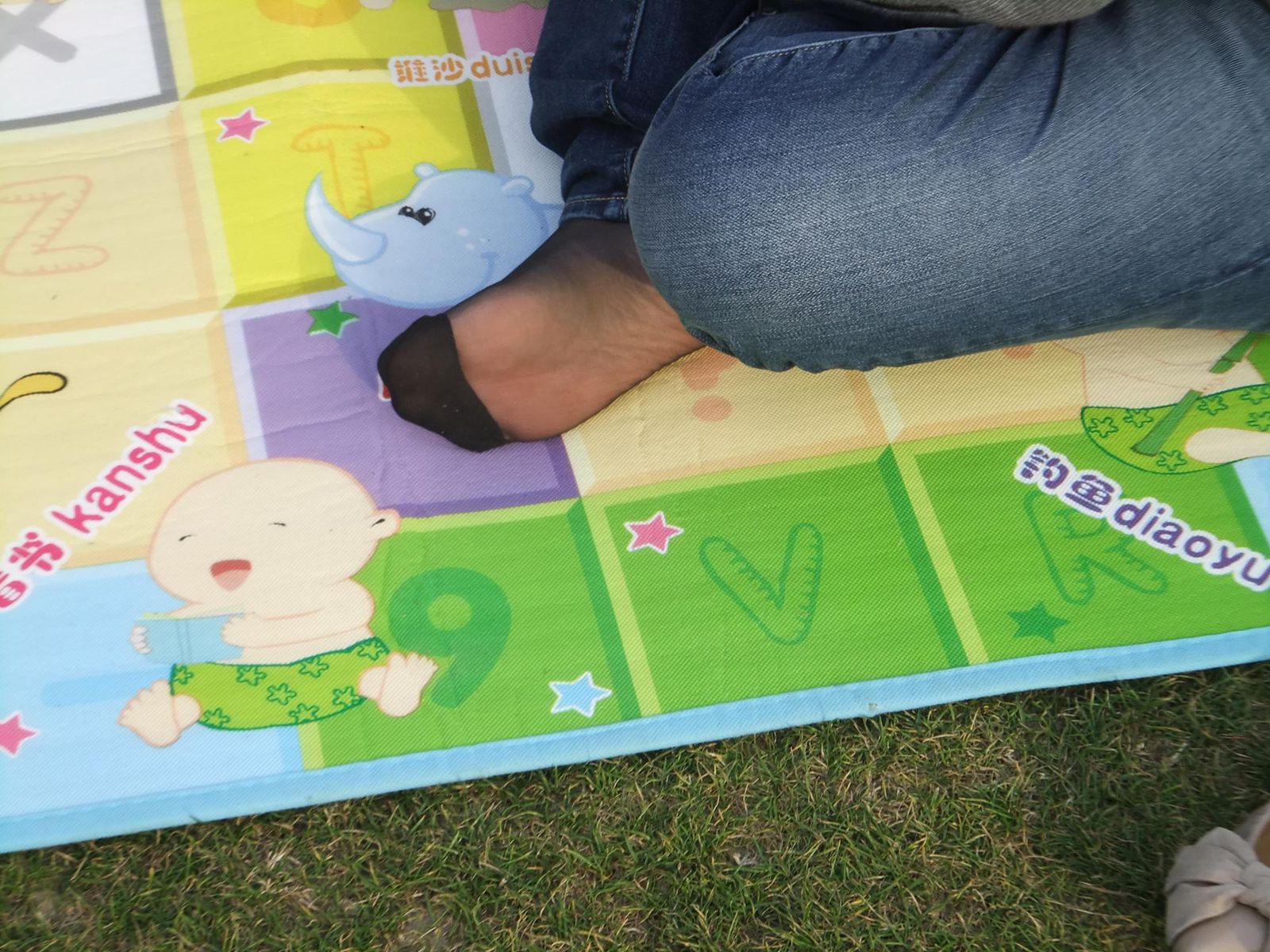 图片[59]-自由摄影 No.264 气质少父草地抓拍 [84P] – 速更版-美库