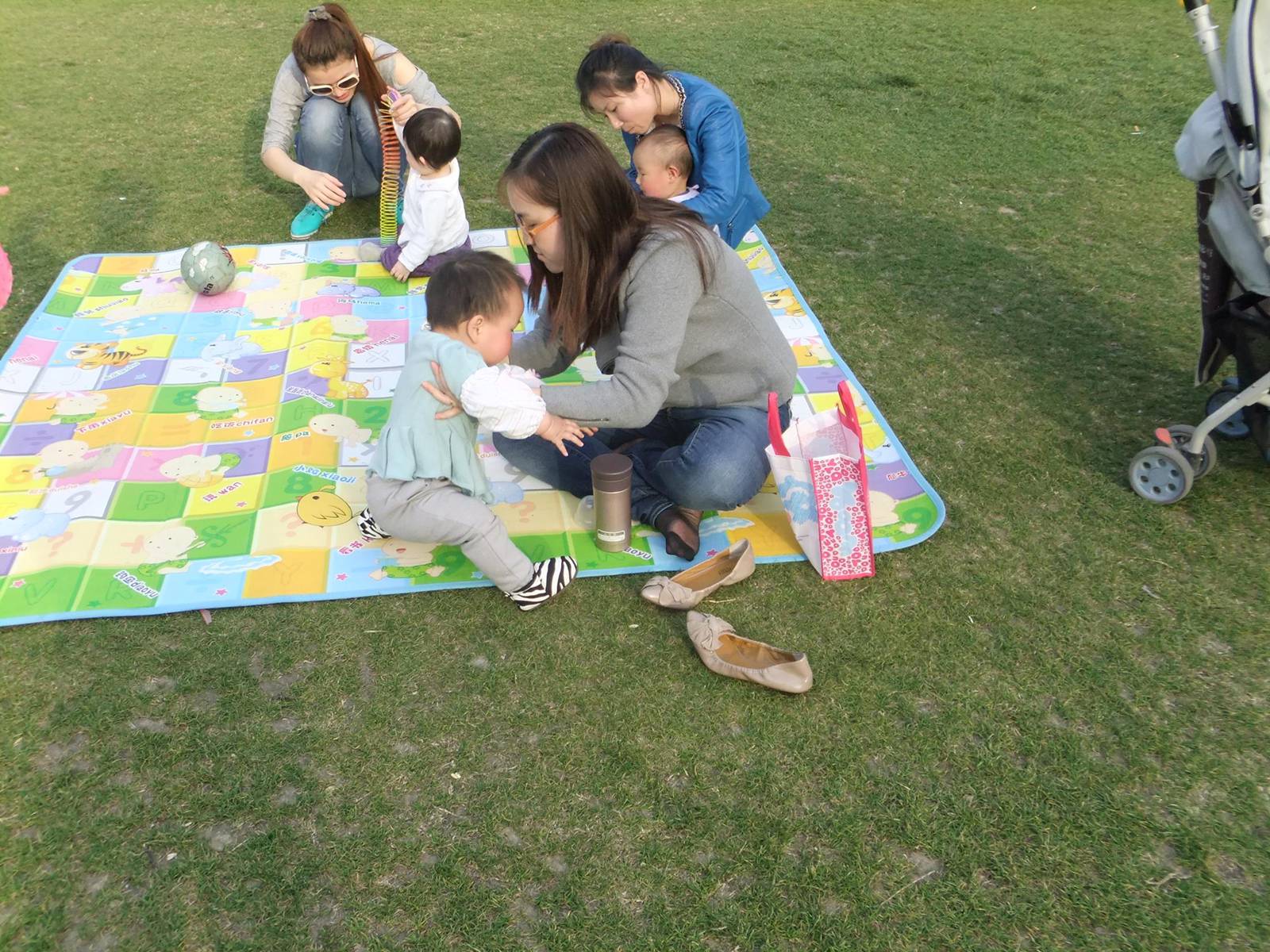 图片[70]-自由摄影 No.264 气质少父草地抓拍 [84P] – 速更版-美库